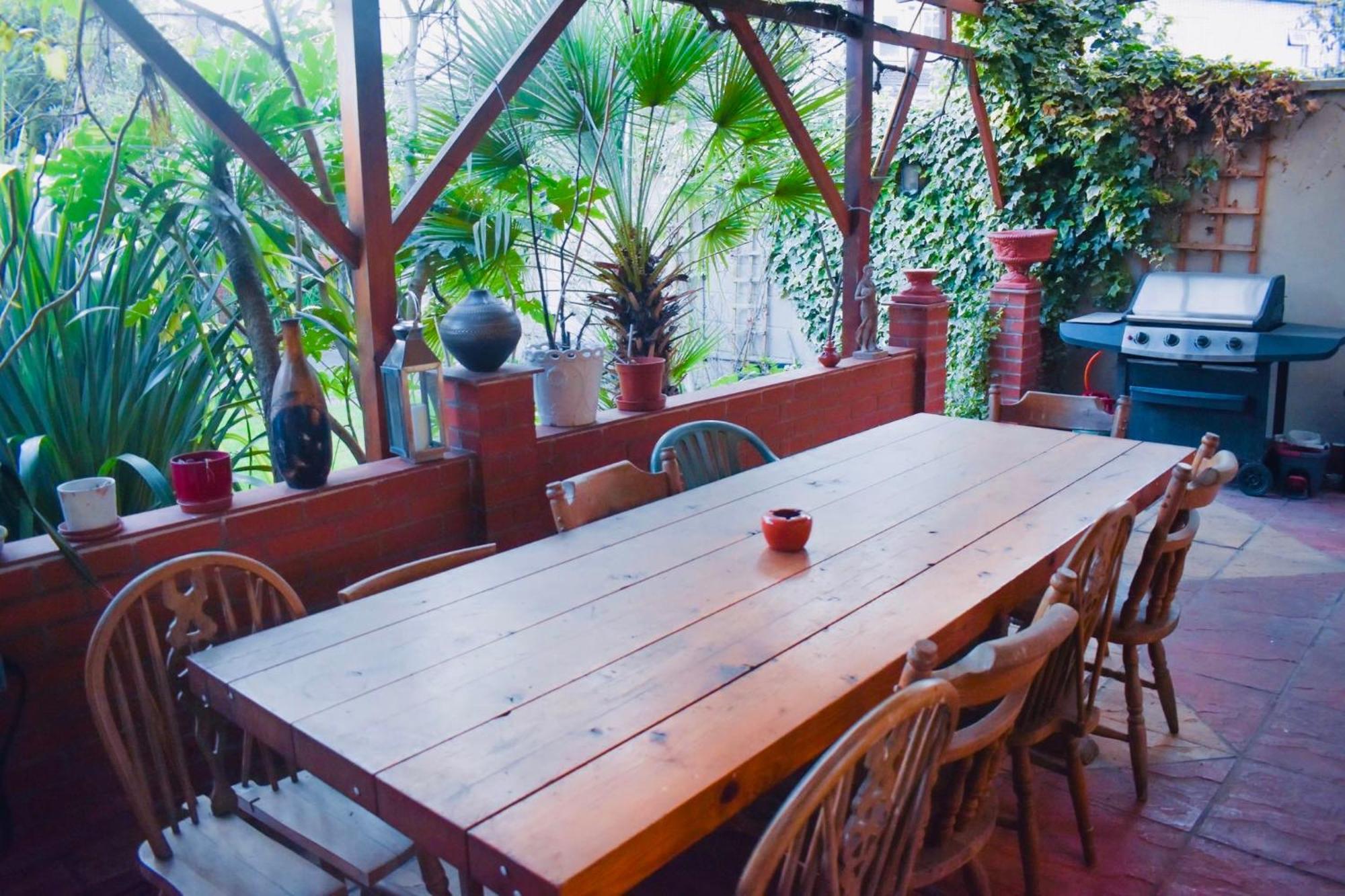 House For 7, Garden With Pond, 20min From Heathrow