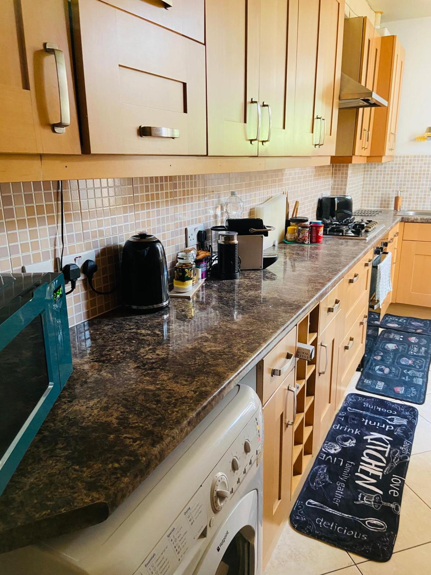 House For 7, Garden With Pond, 20min From Heathrow * London