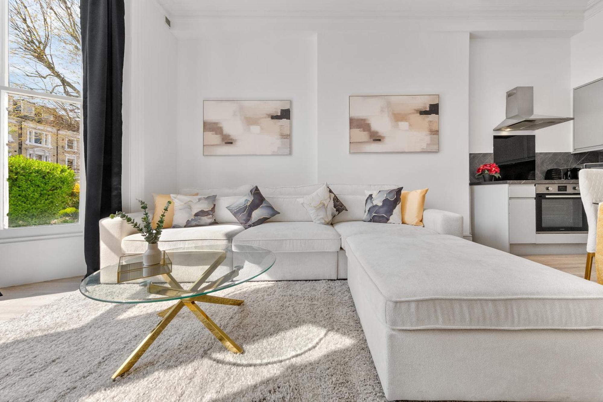 Minimalist Luxe 2br Designer Retreat In Prime Kensington For 6 Next To Station Harrods London