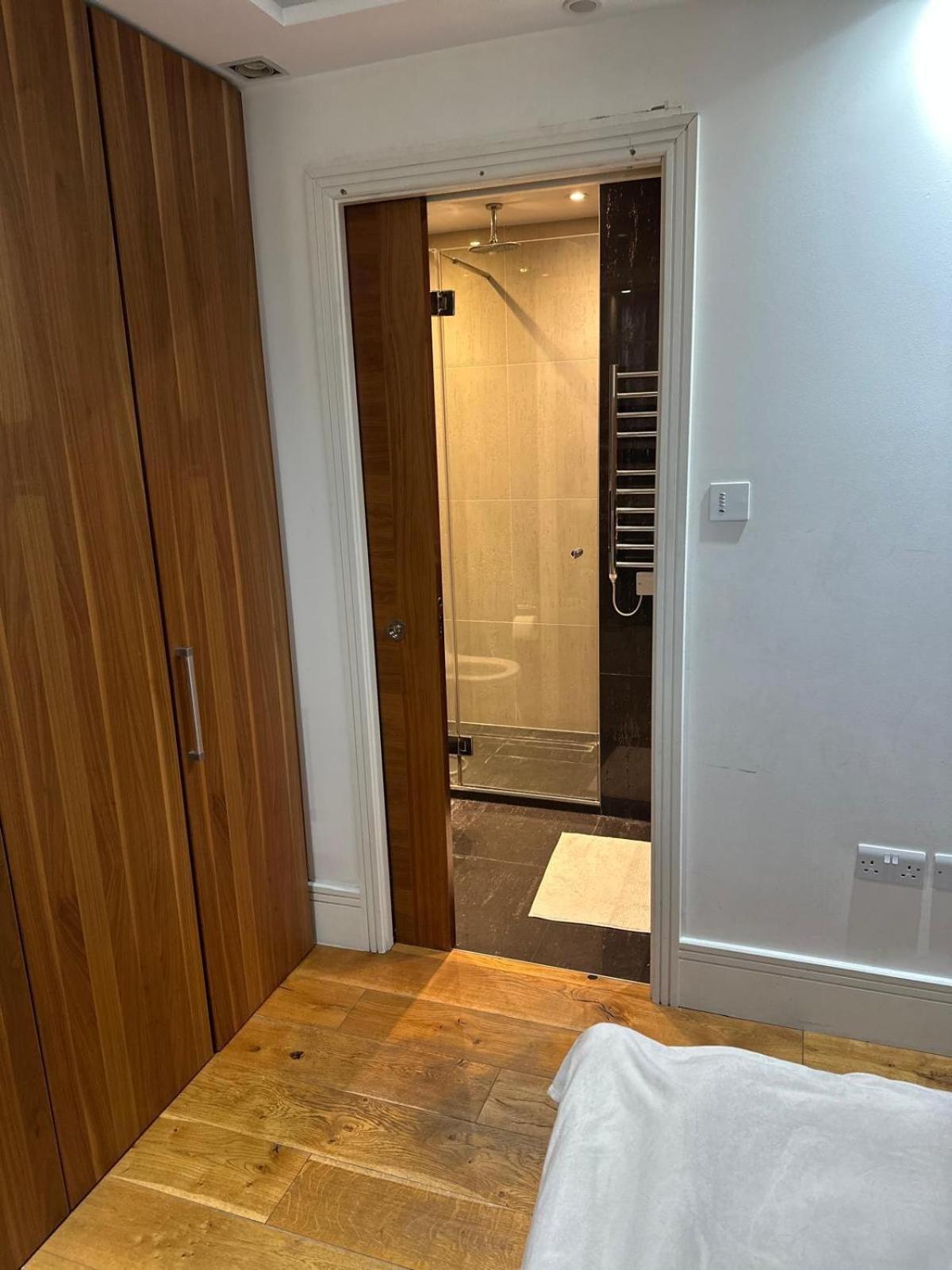 Oxford Street Two Bedroom Luxury Apartment London