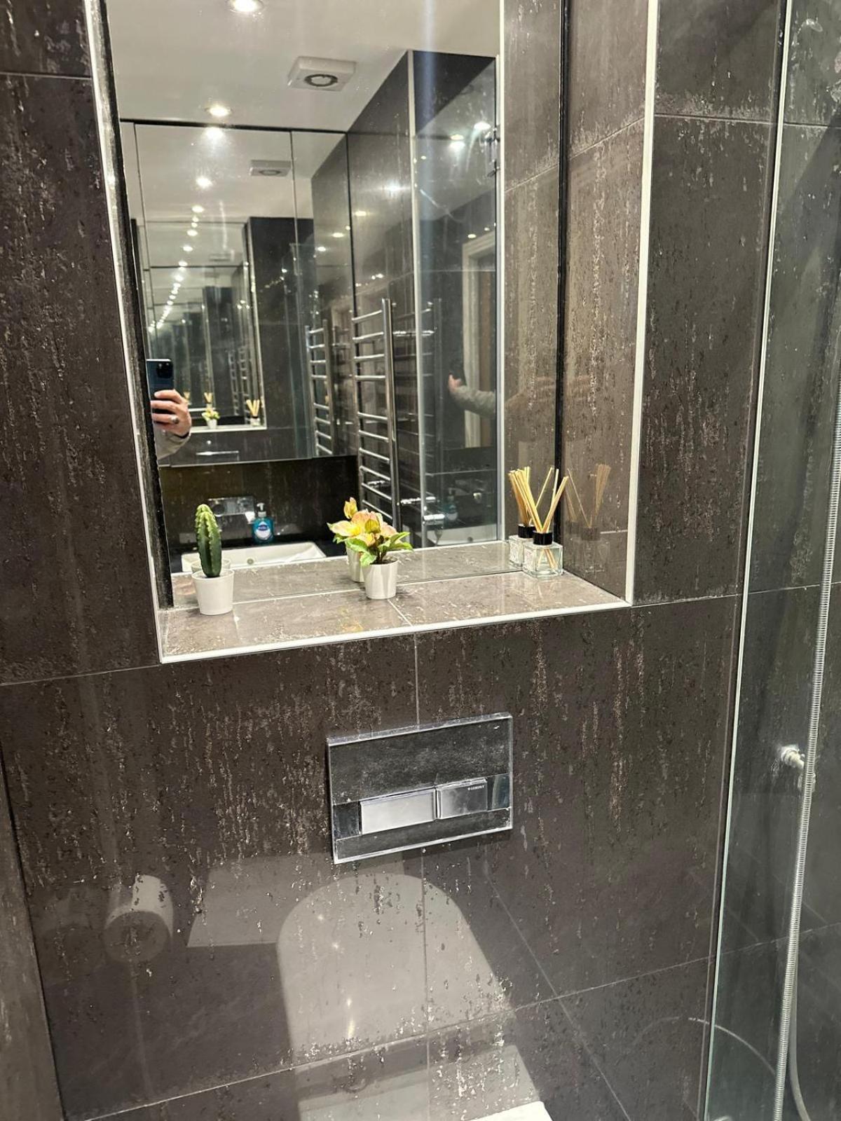 Oxford Street Two Bedroom Luxury Apartment London