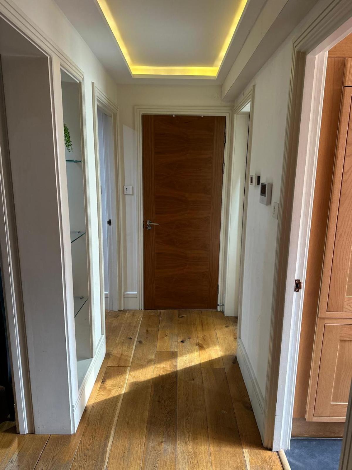 Oxford Street Two Bedroom Luxury Apartment