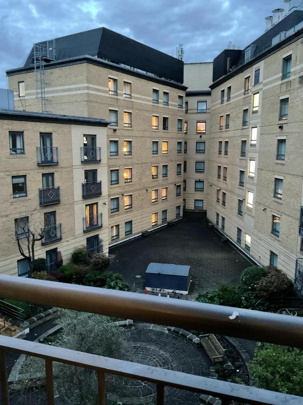 2 Bedroom Flat With 24 7 Security And Concierge Apartment *