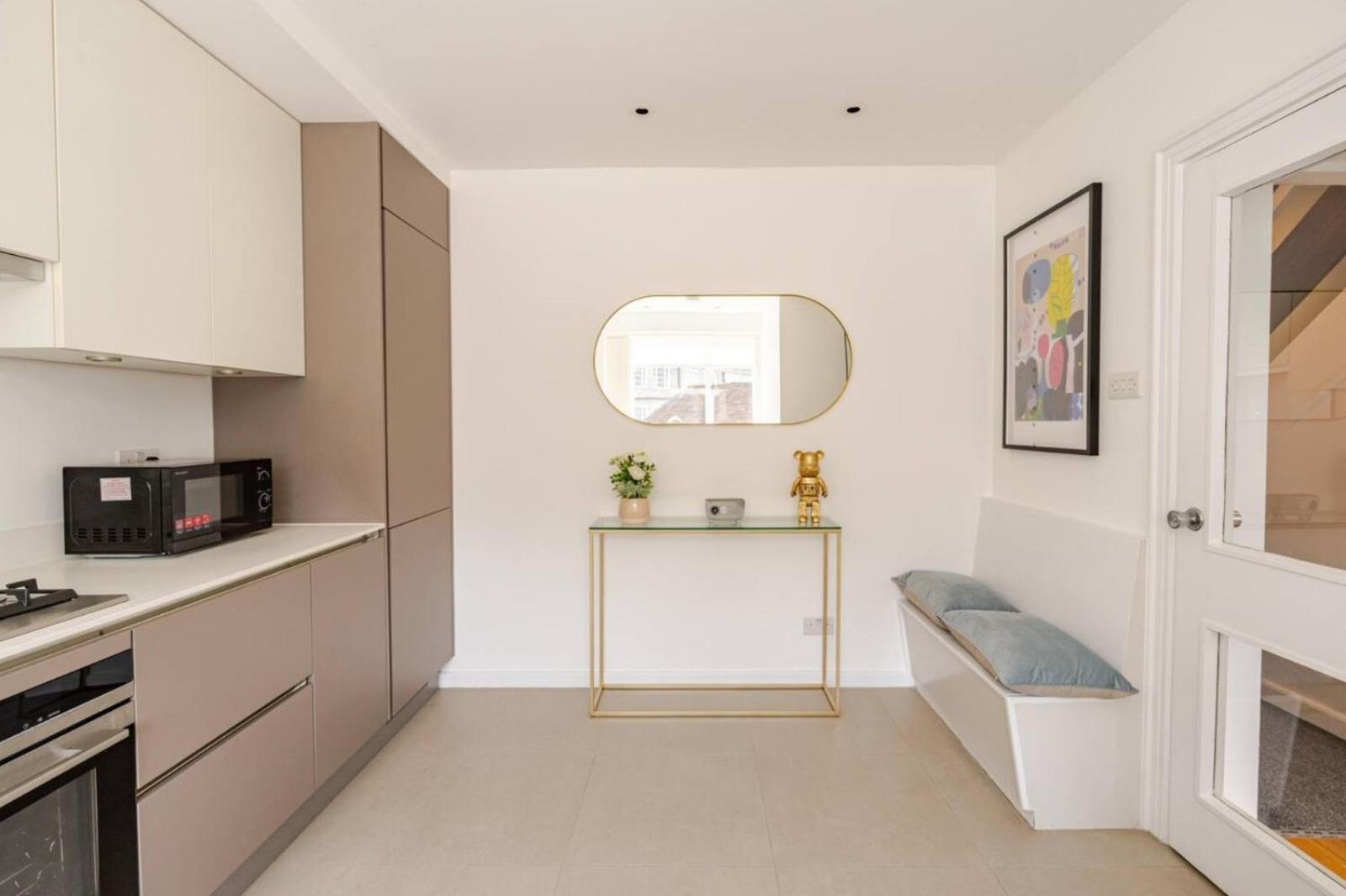 Huge Mansion By Mayfair & Hyde Park * London