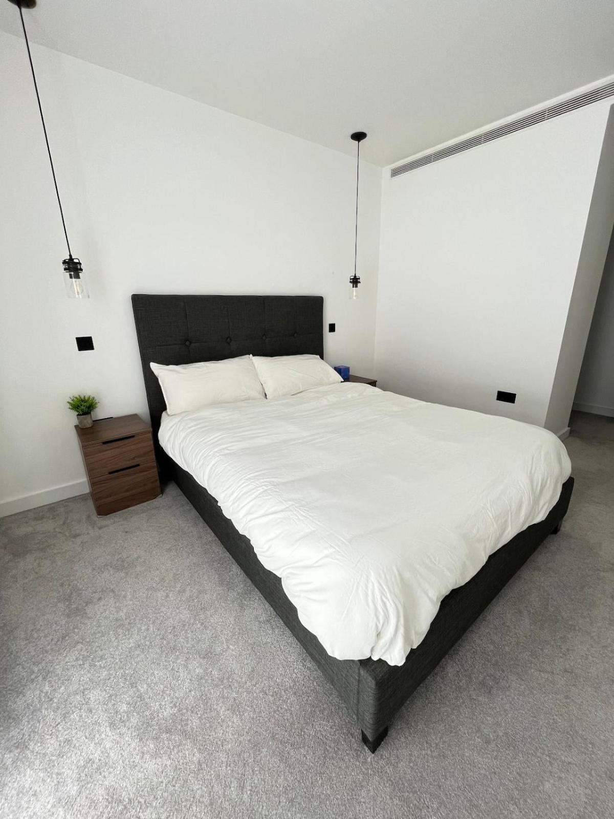 Luxury 1bd Wapping * London