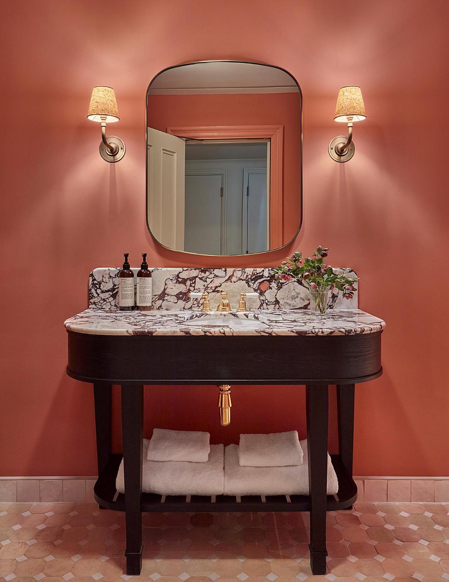Hotel Miiro Templeton Garden London