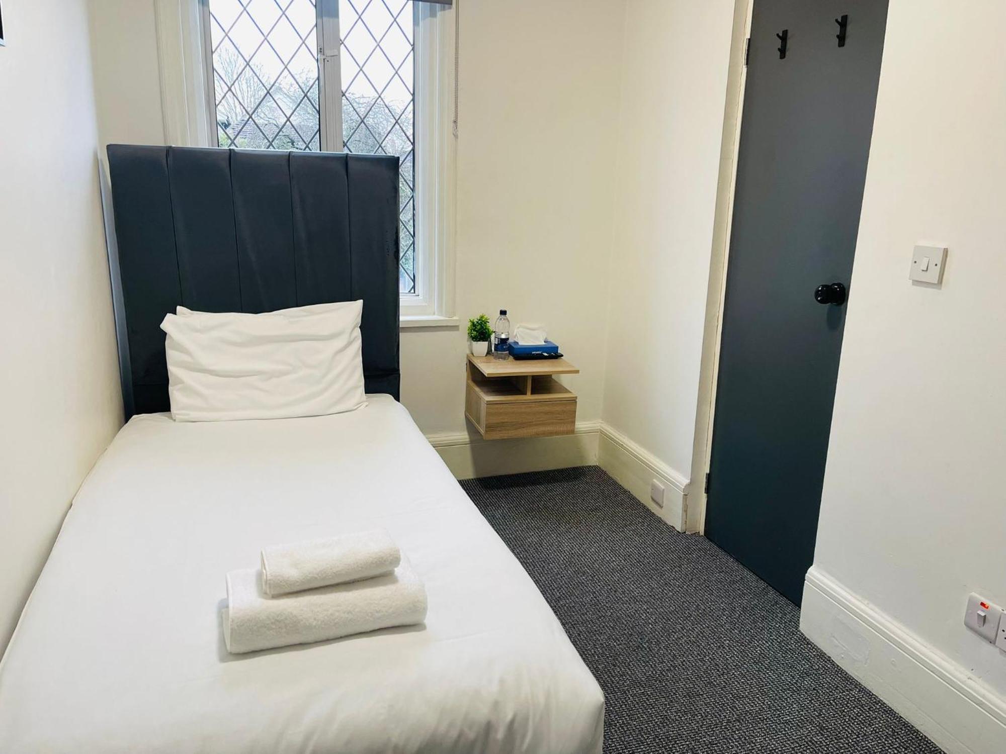 Hotel Woodford London