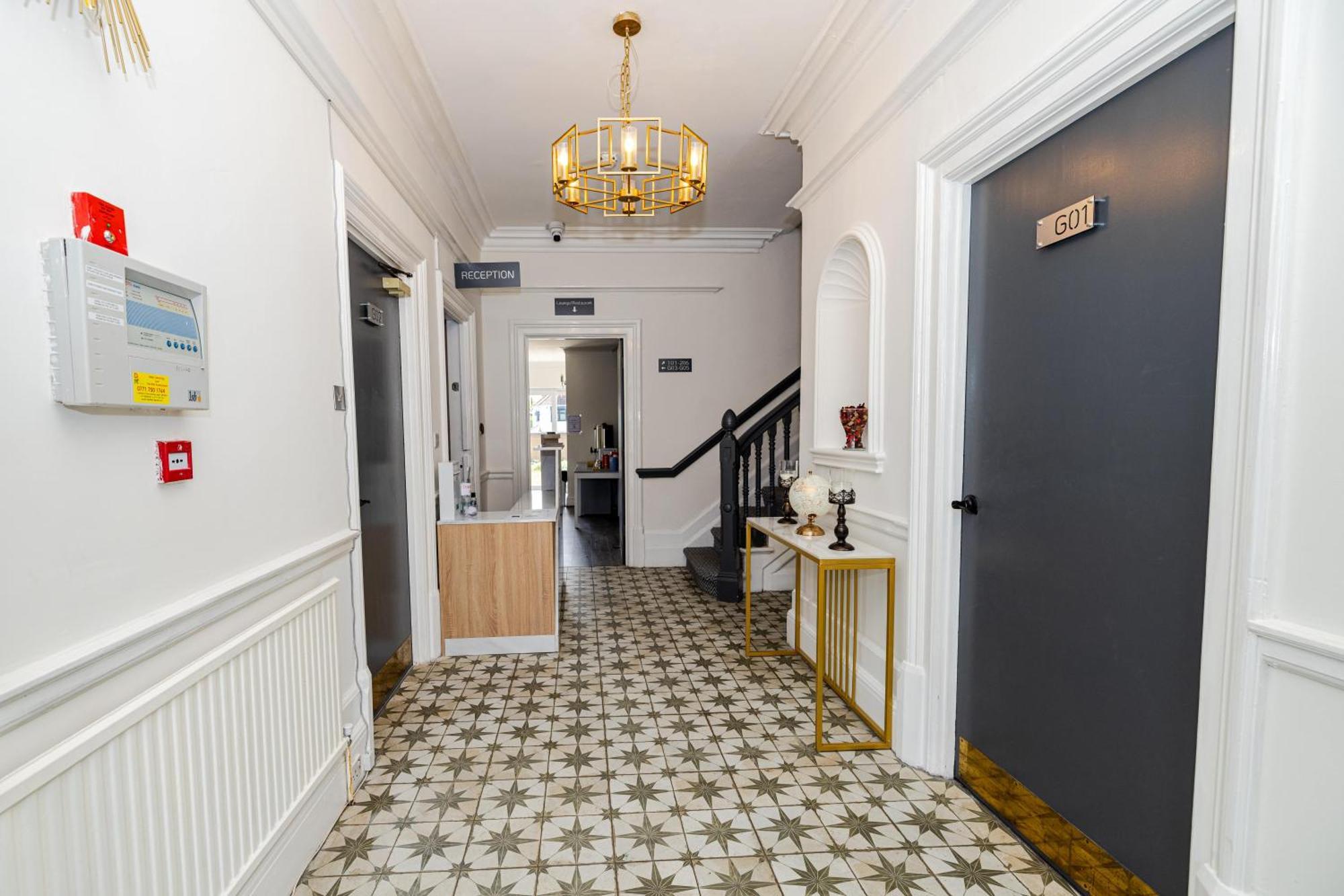 Woodford 3* London