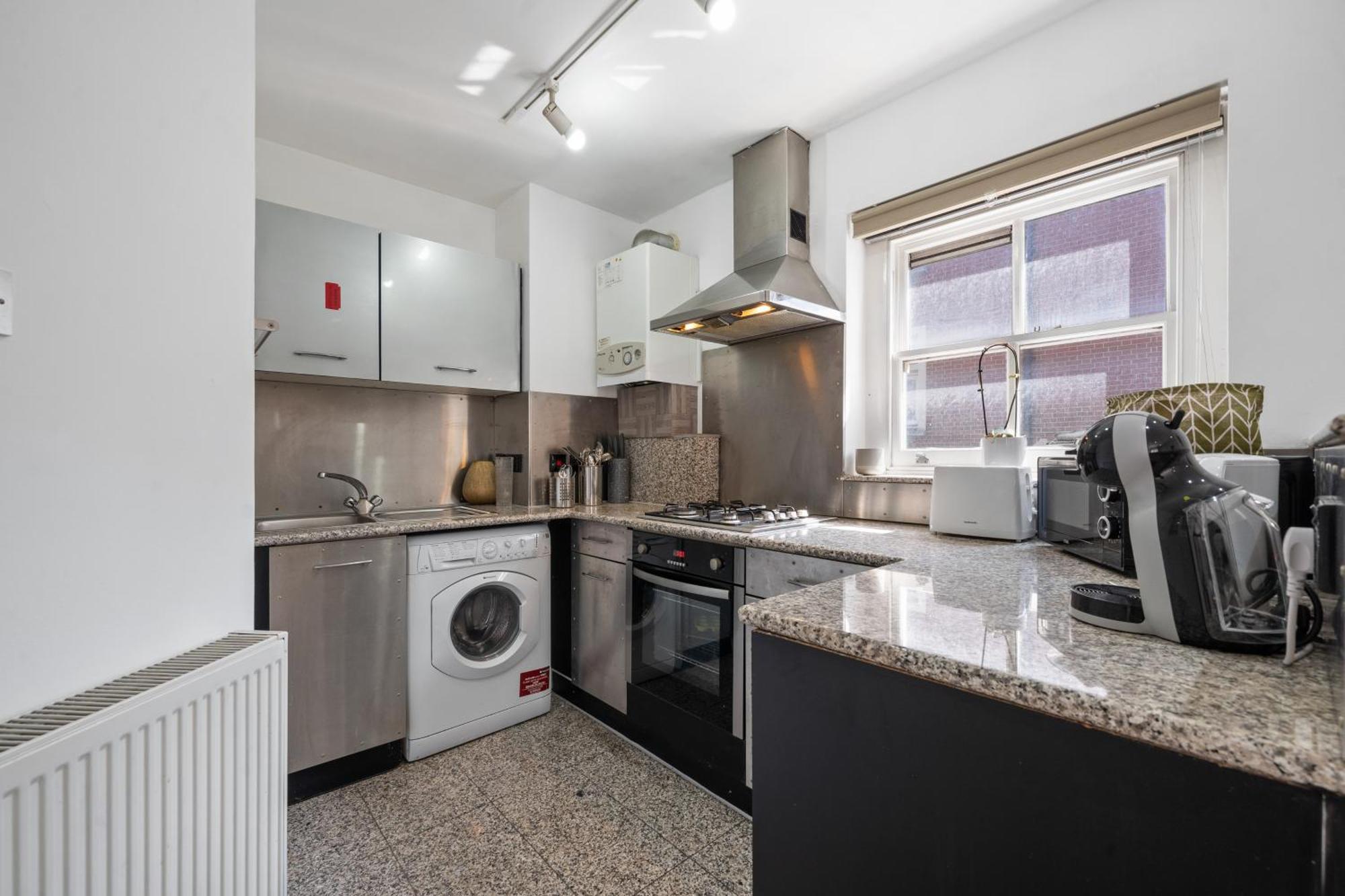 Stylish And Modern In Vibrant Soho Unbeatable Location Wdg * Londres