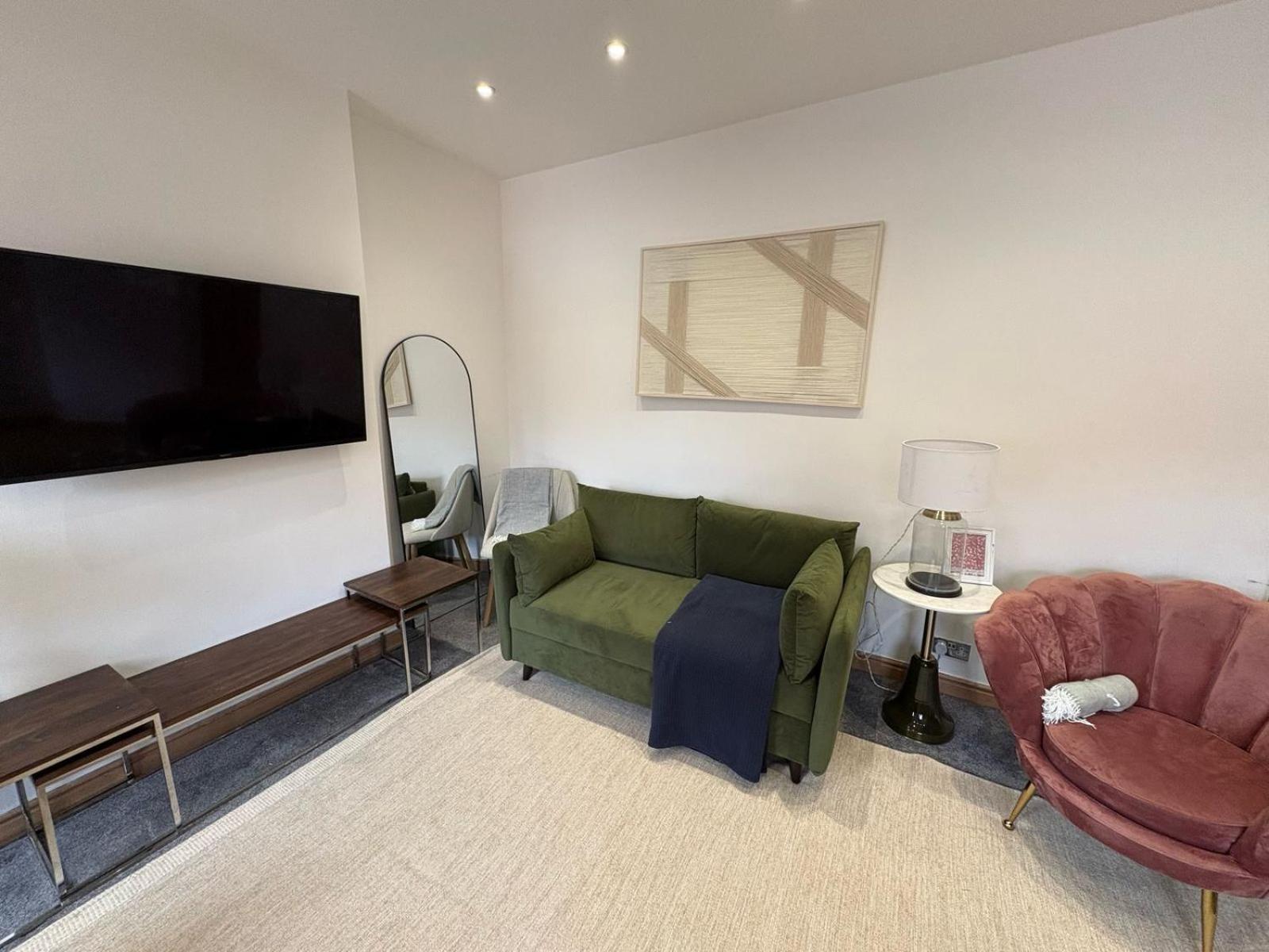 Estatesmen Mayfair Bond Street Flat * London