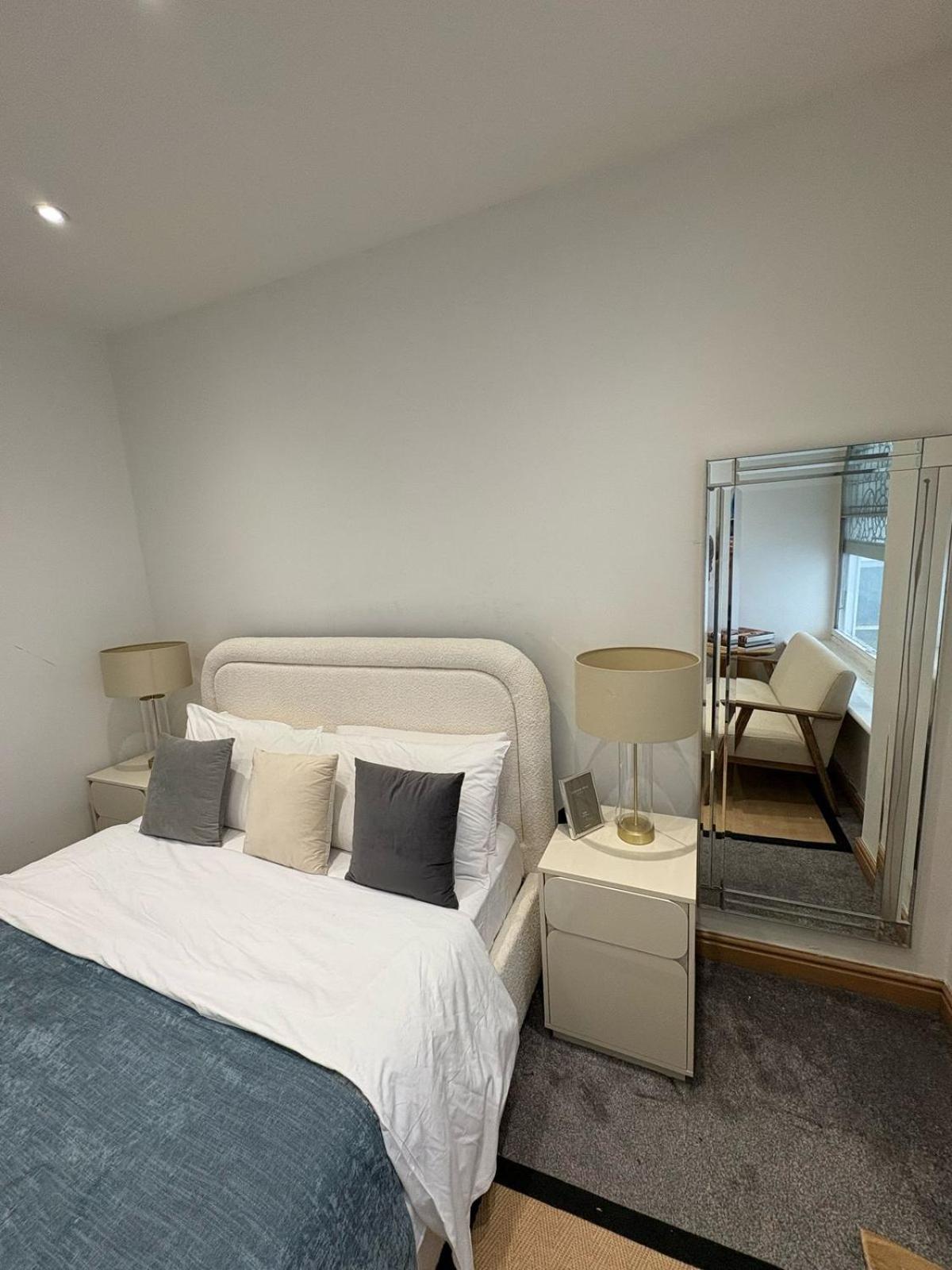 Estatesmen Mayfair Bond Street Flat Apartment London