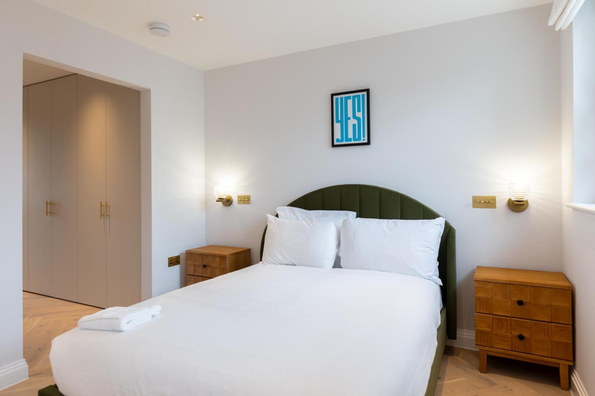 Kula Bridge Apartment London