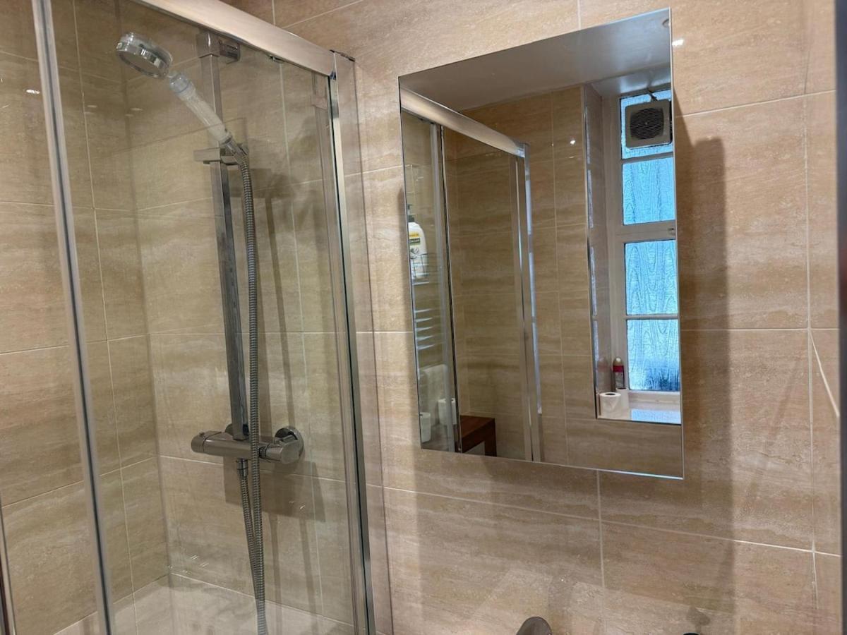 Unbeatable Location, Peaceful Cozy Flat Apartment London