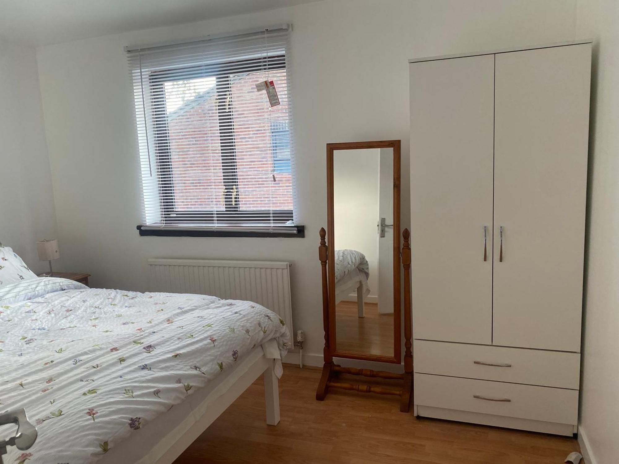 10a Saint Marys Road *