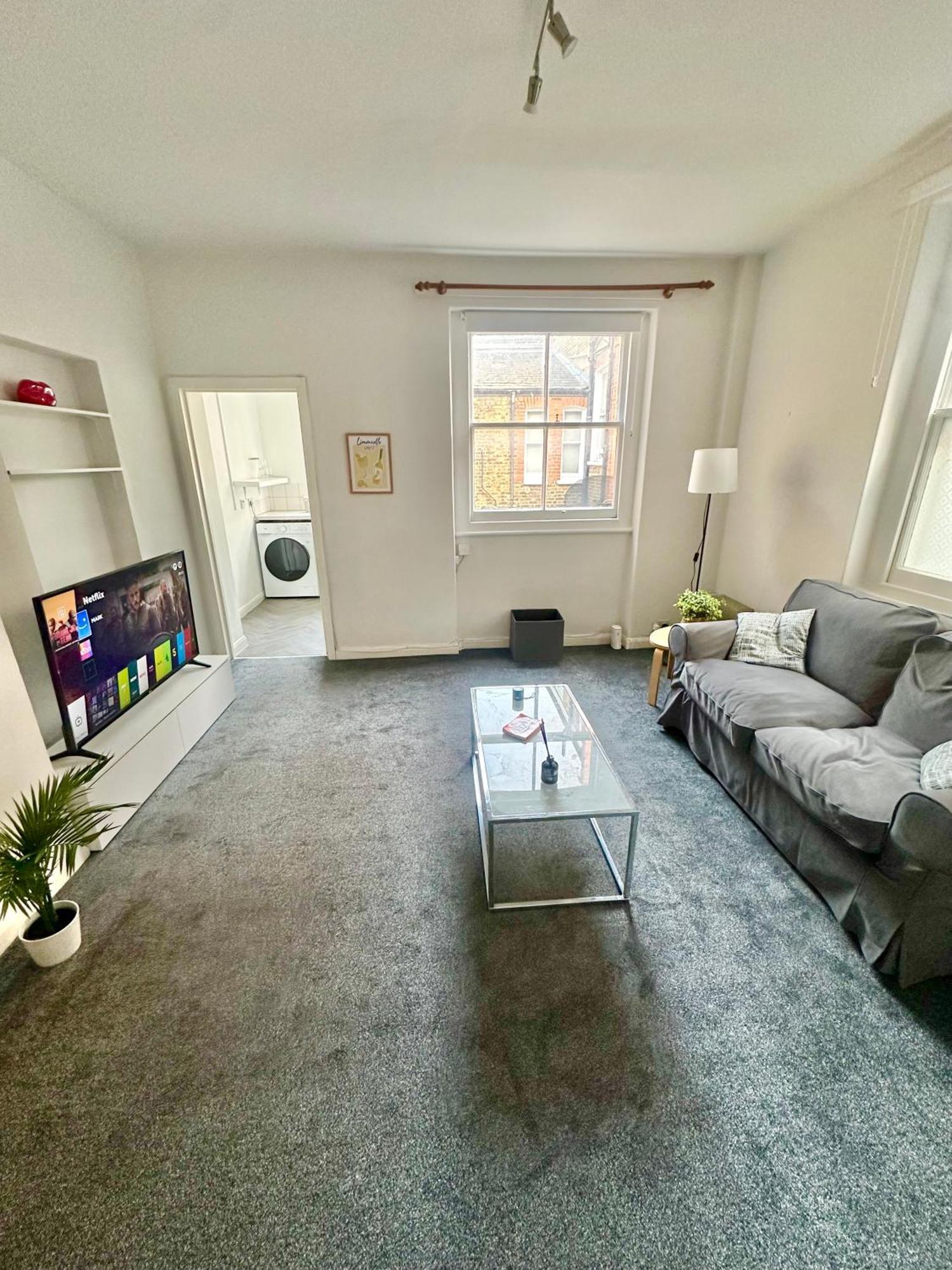Apartment 1 Bedroom Flat In Fulham *