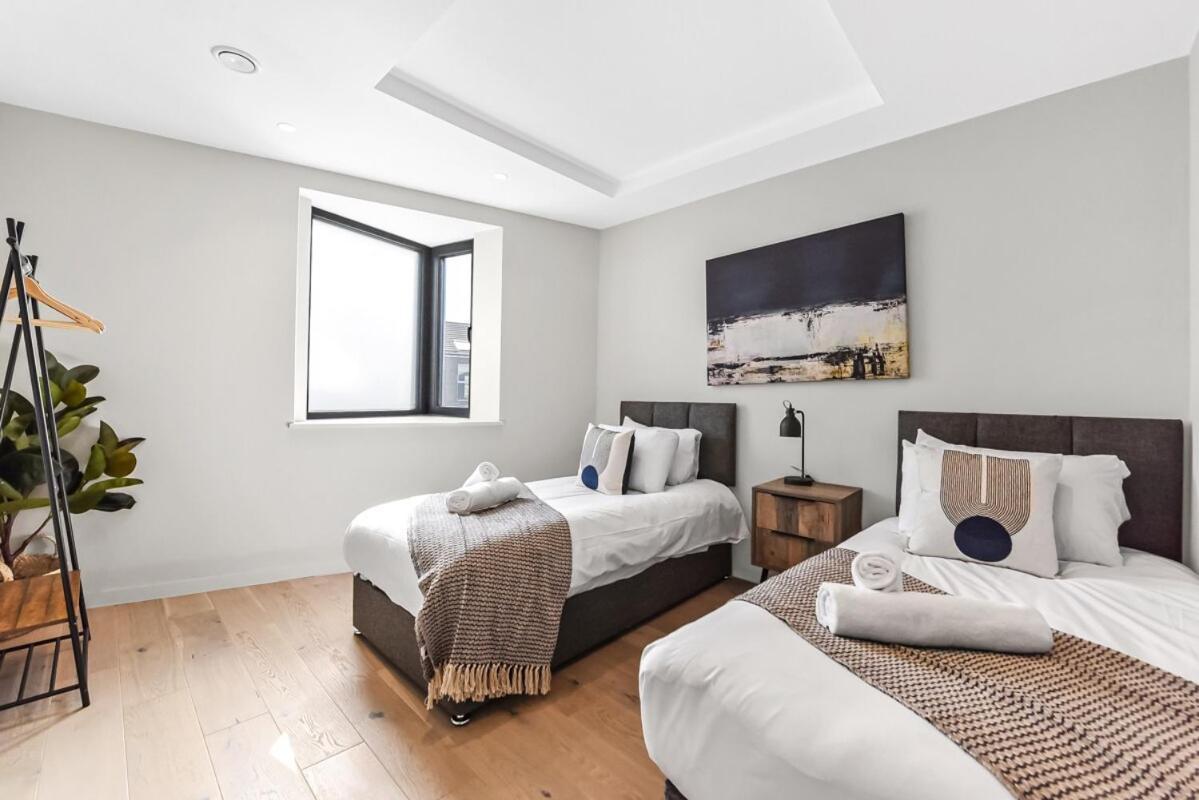 Sleek And Modern 4br Ultimate Getaway * London