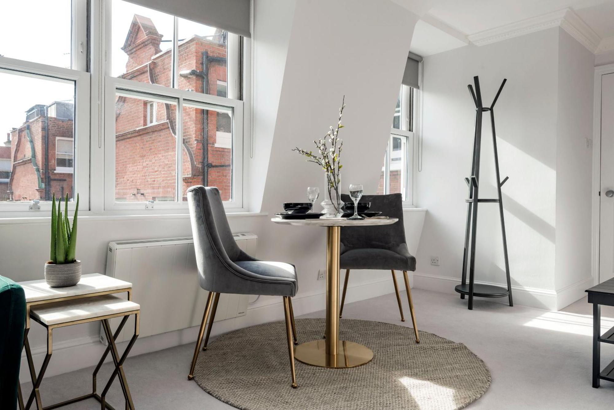 3 Sloane Gardens Aparthotel 2*