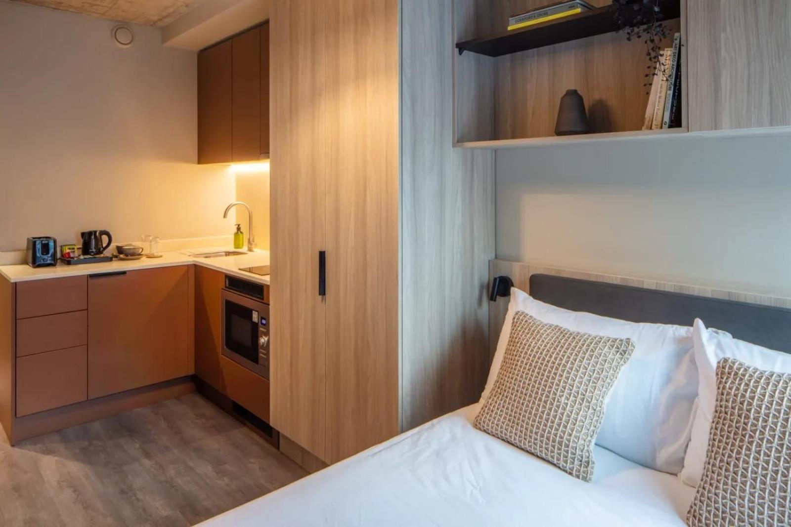 At Florence Dock Apartment London