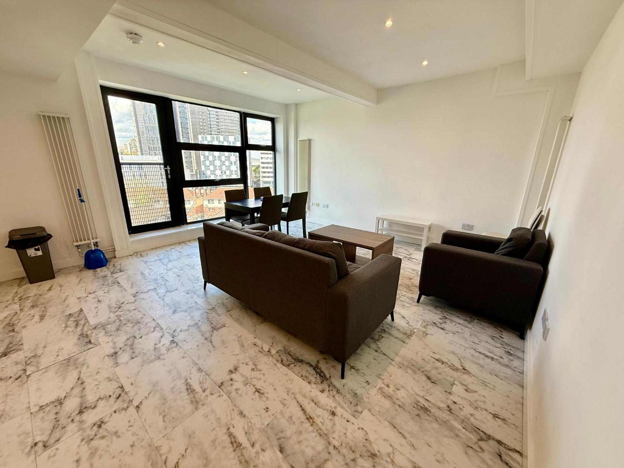 Deluxe Entire With 2x Bedrooms, 2x Bathrooms And A Big Living In The Olympic Park And Westfield At Stratford London