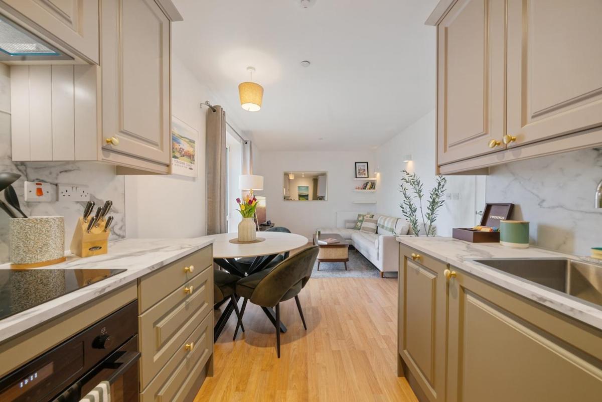 Apartment Modern And 1br Flat With Skyline View *