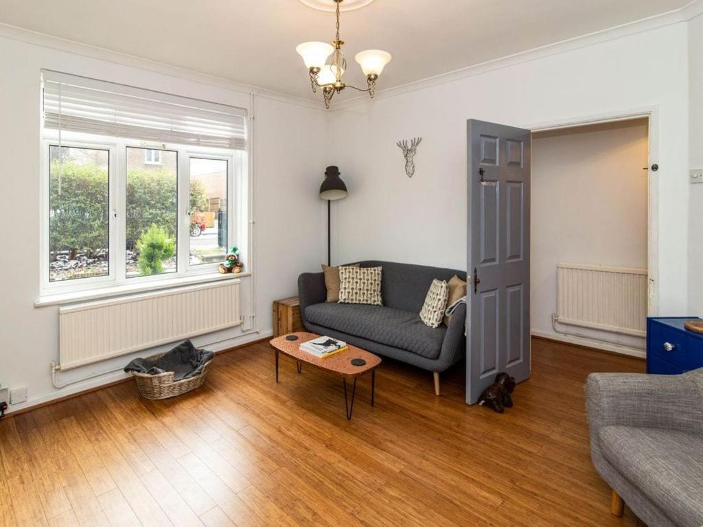 Apartment Modern 2-bedroom In Bromley Bromley