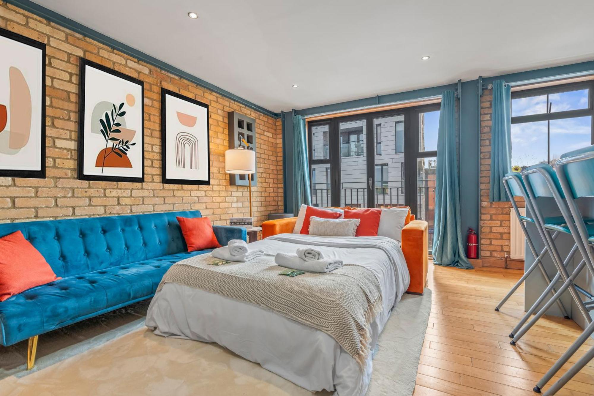 Modern And Industrial 2 Bed - Close To London Bridge, Sleeps 6 * London