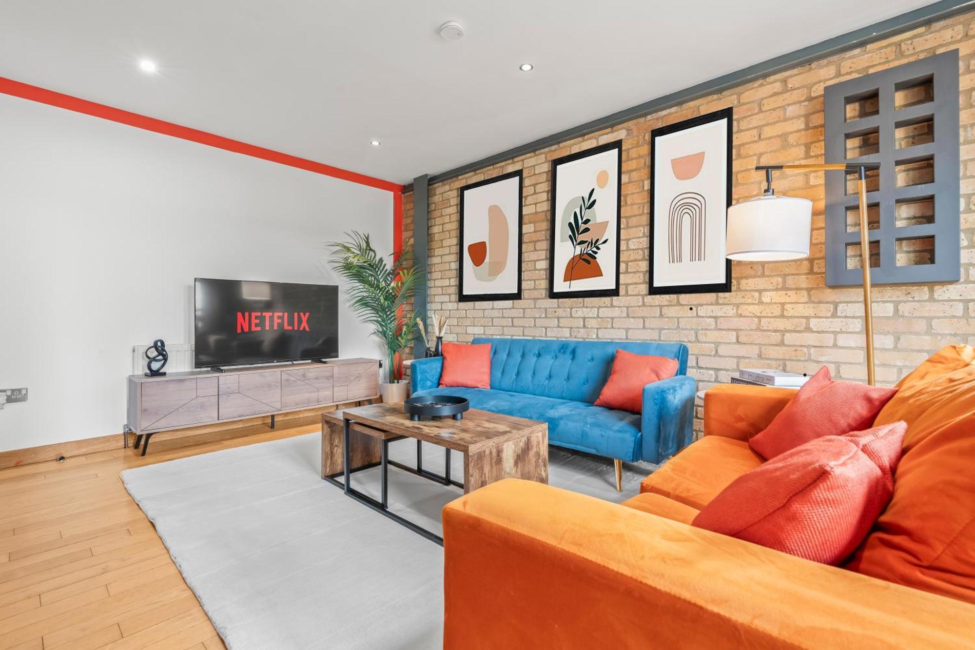 Modern And Industrial 2 Bed - Close To London Bridge, Sleeps 6 Apartment