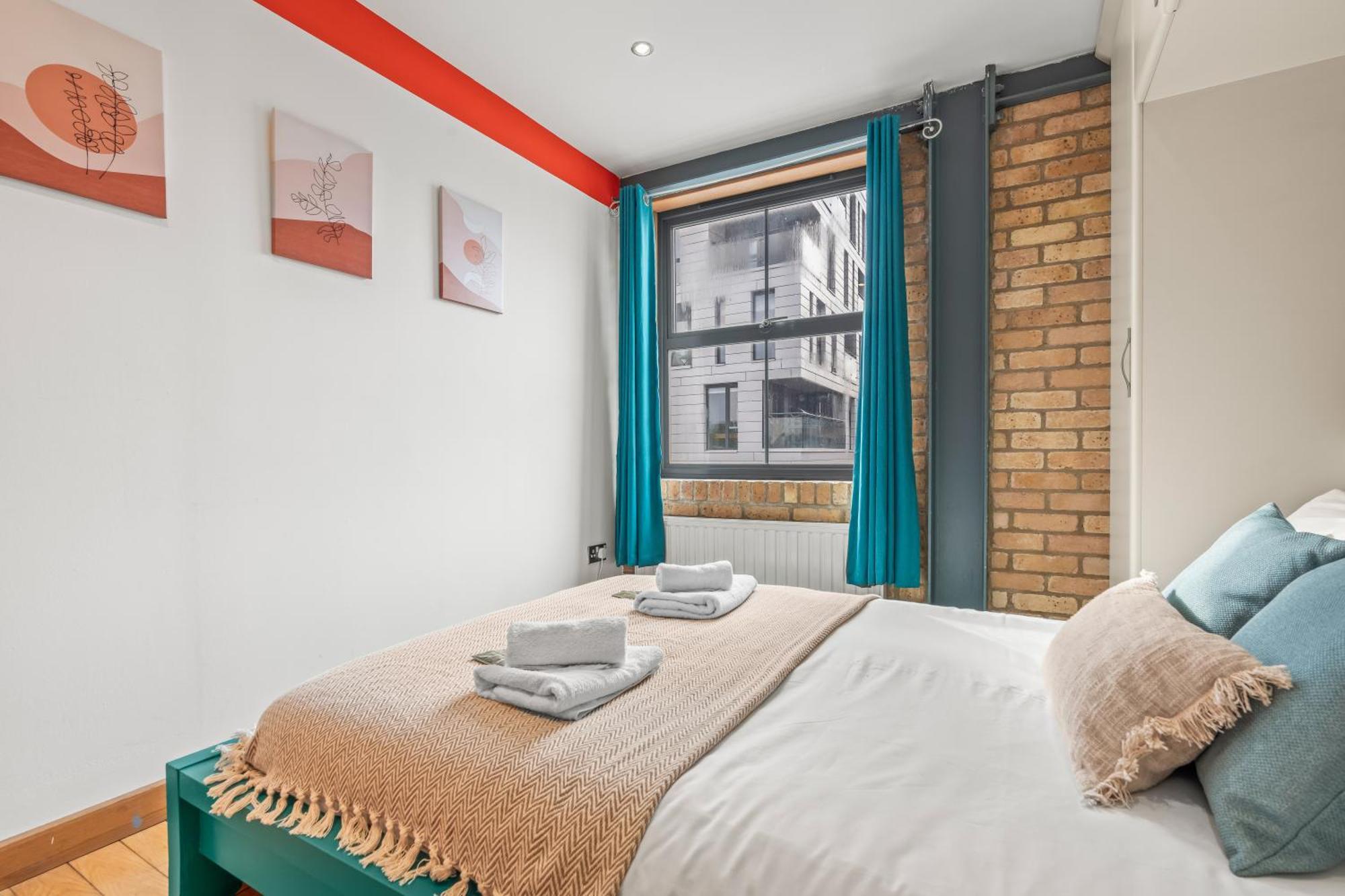 Apartment Modern And Industrial 2 Bed - Close To London Bridge, Sleeps 6 London