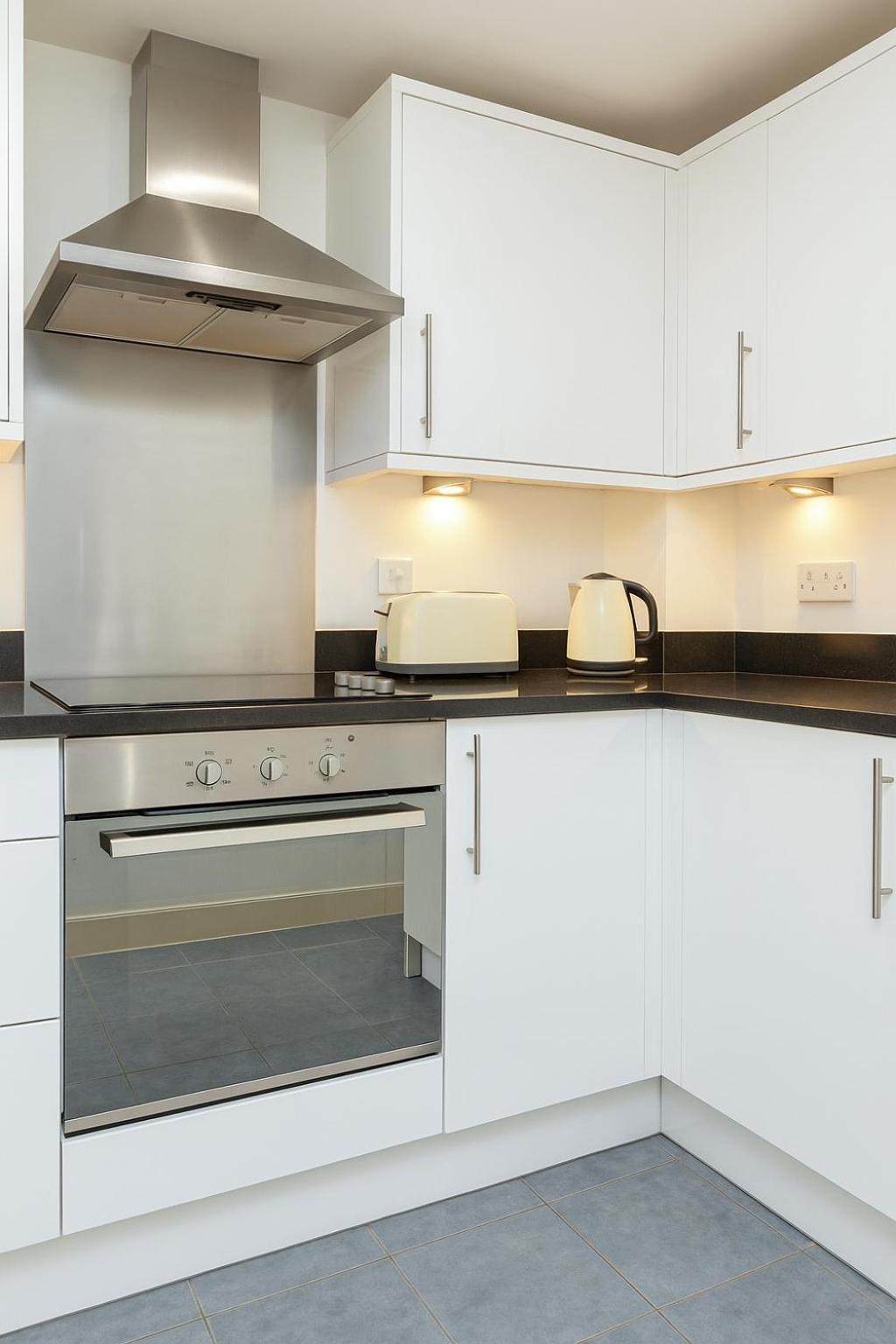 Modern Flat On Tower Bridge Road - Walk To Borough Market * London