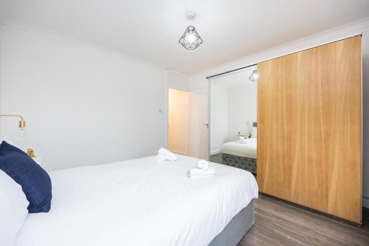 Comfortable 2br Battersea Steps To Clapham St * London