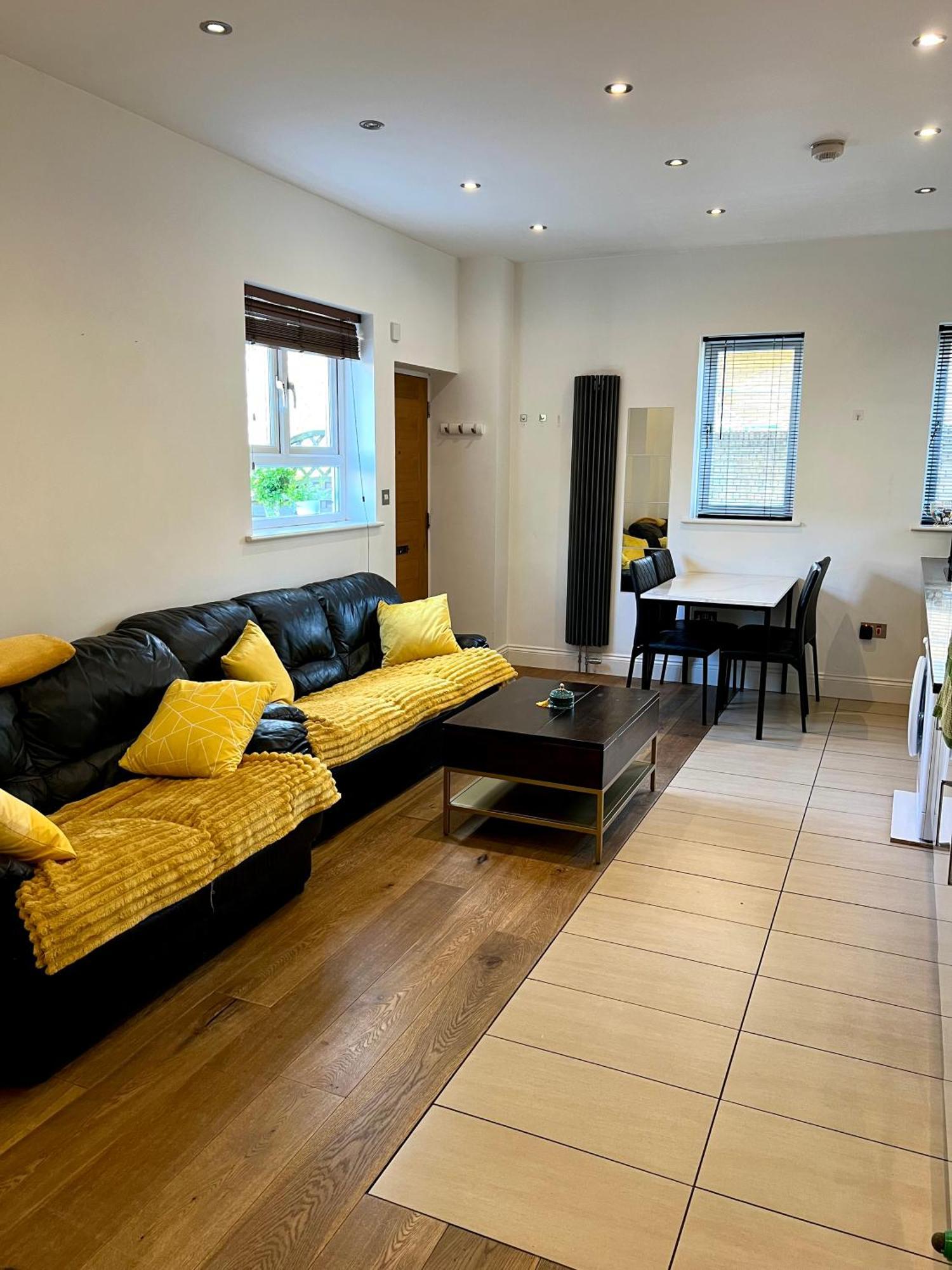Apartment 1 Bedroom Flat In London-camden Town Station