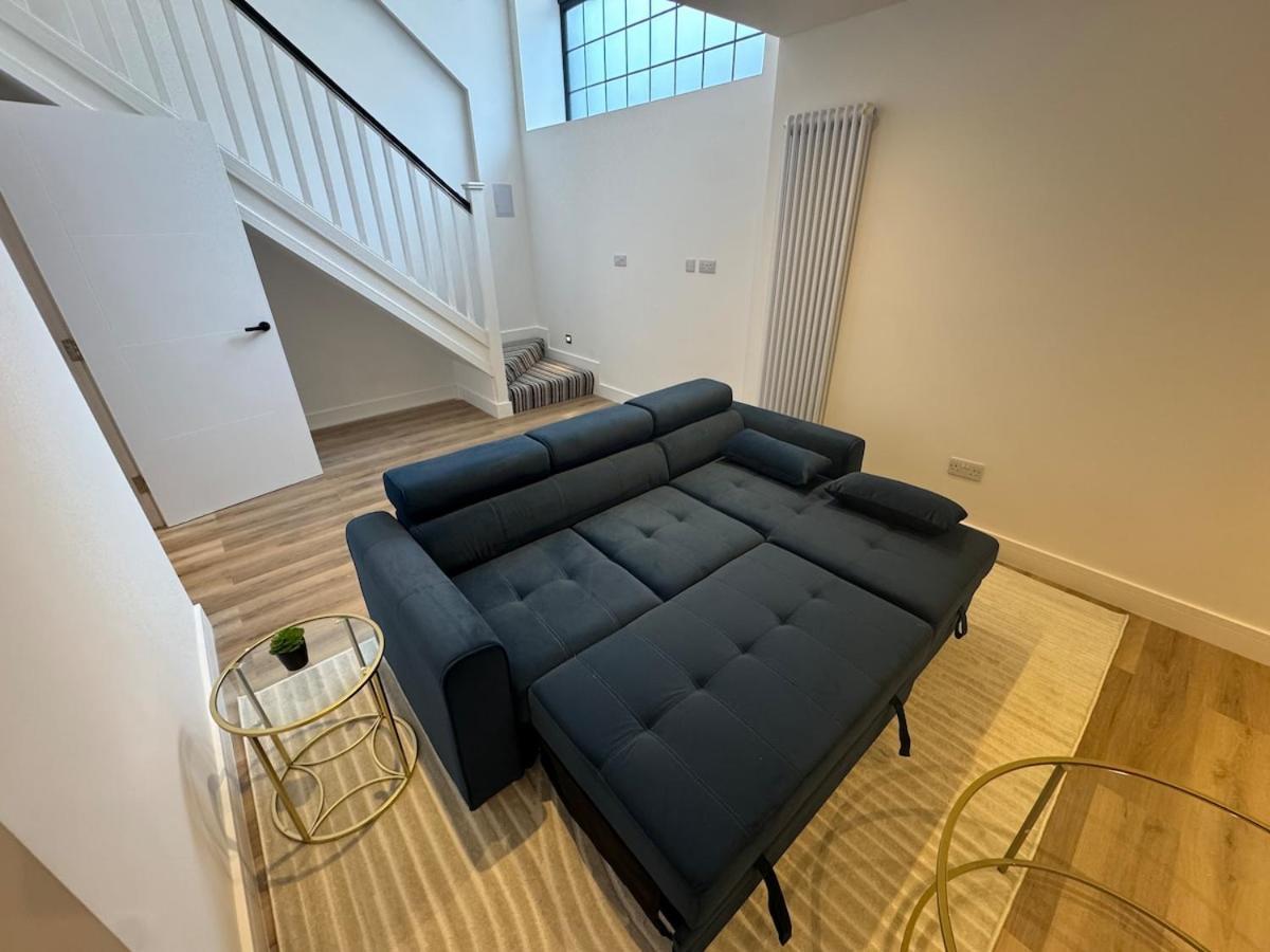 Cosy & Modern In Fulham Apartment London