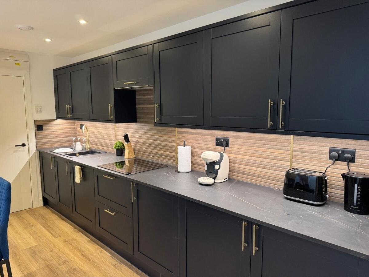 Luxury, Spacious In Fulham Apartment London