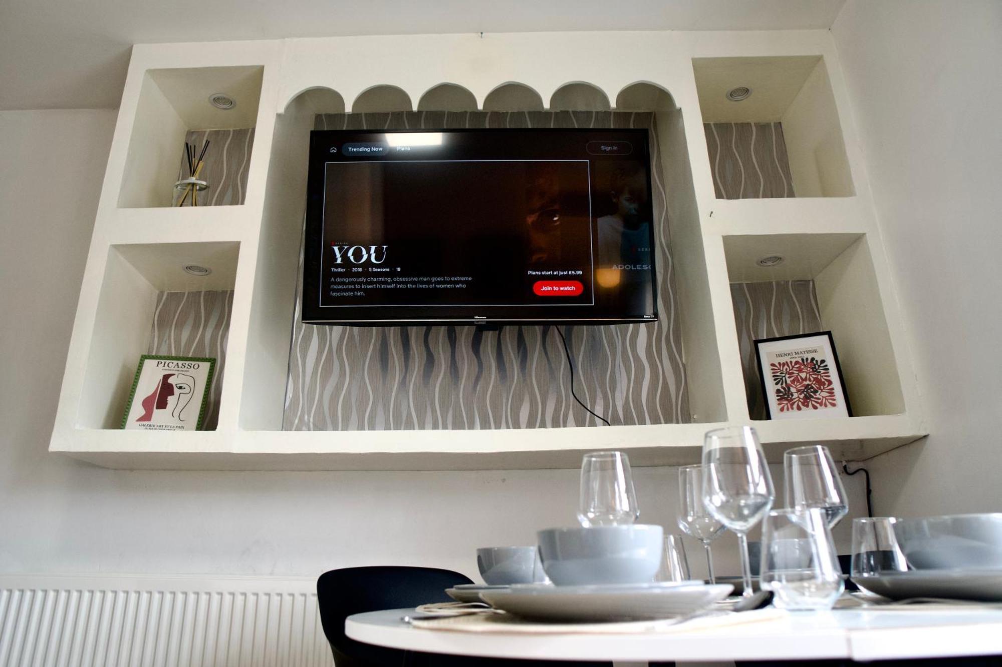 Apartment Modern 2 Bed Apartment, 8min To Stratford Station, Sleeps 6