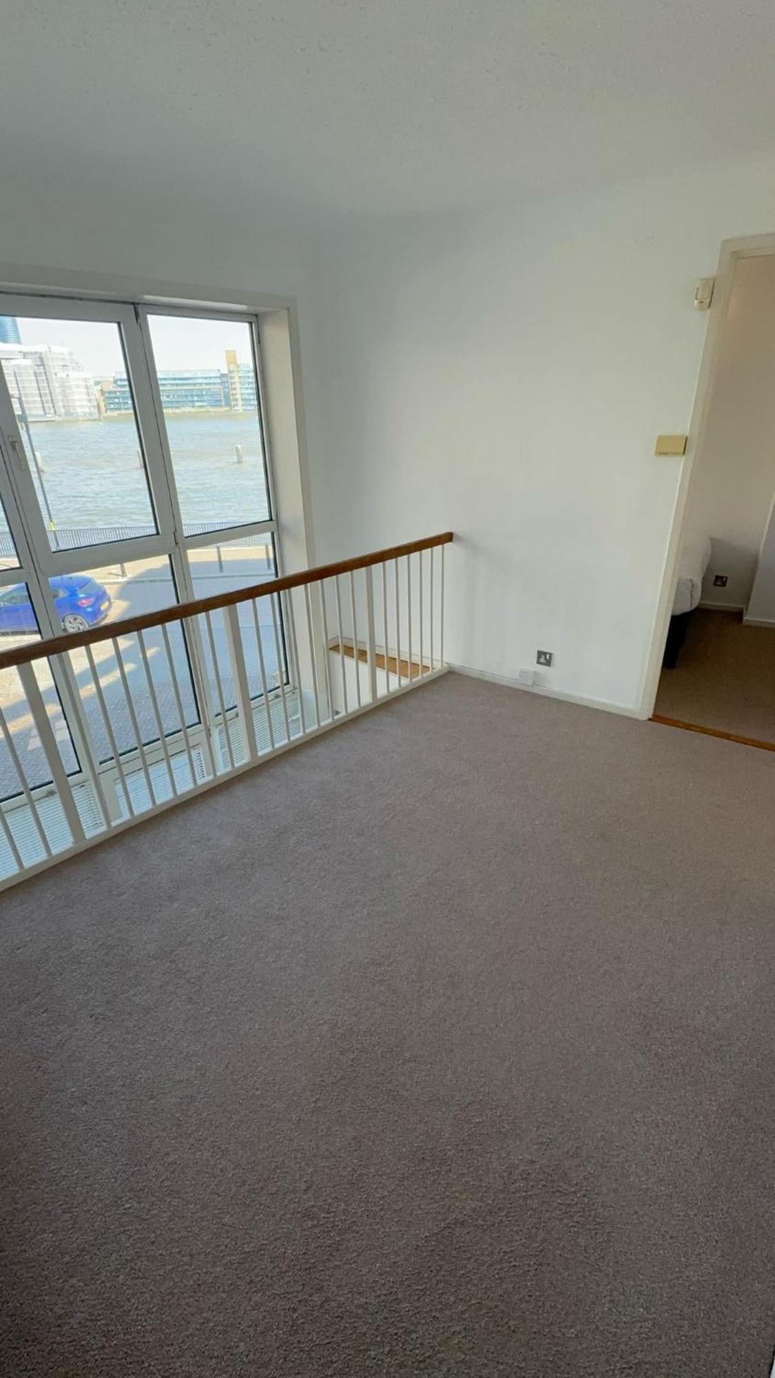 Apartment Park Royal Retreat - Peaceful With Access