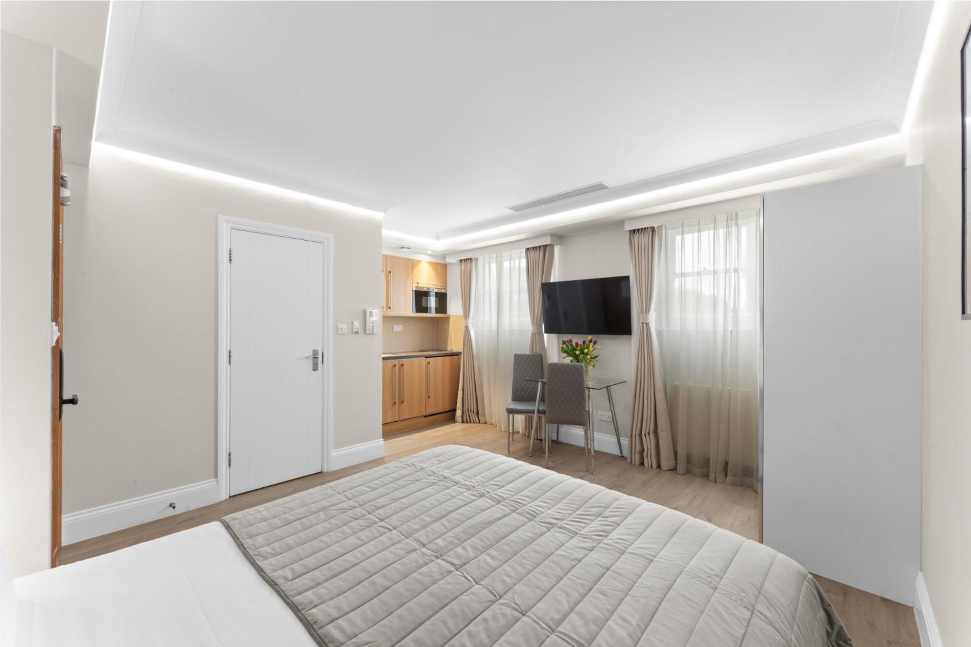 Apartment Cleveland Residences Russell Square London