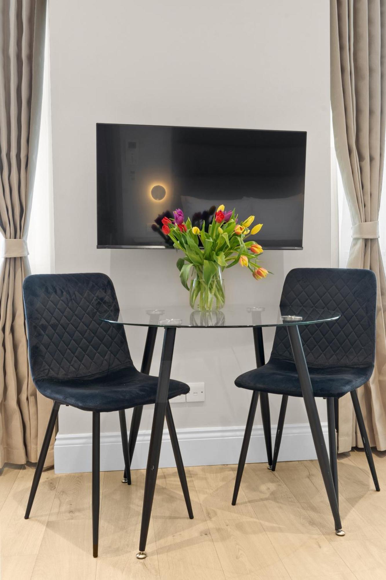 Apartment Cleveland Residences Russell Square London