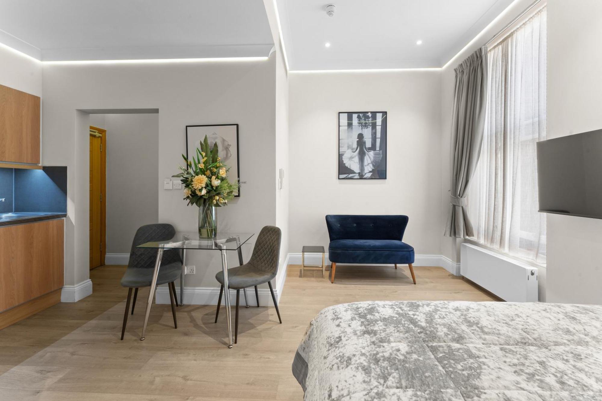 Cleveland Residences Russell Square Apartment London