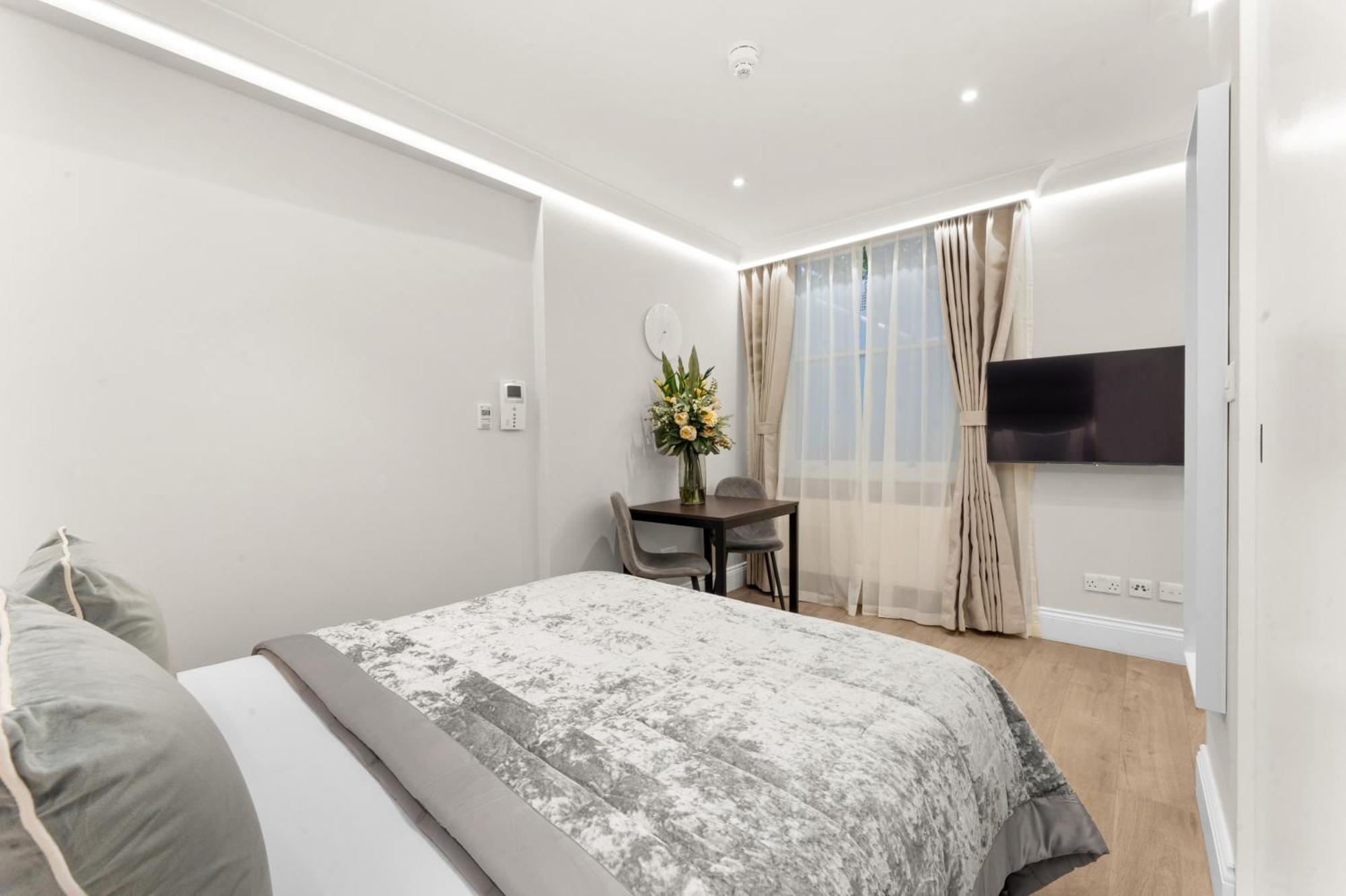 Apartment Cleveland Residences Russell Square London