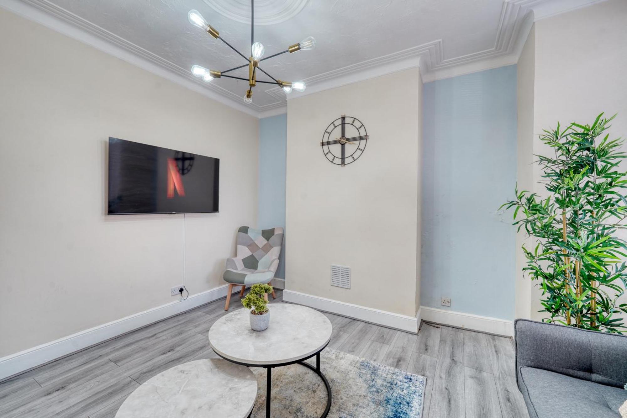 Apartment New With Large Garden