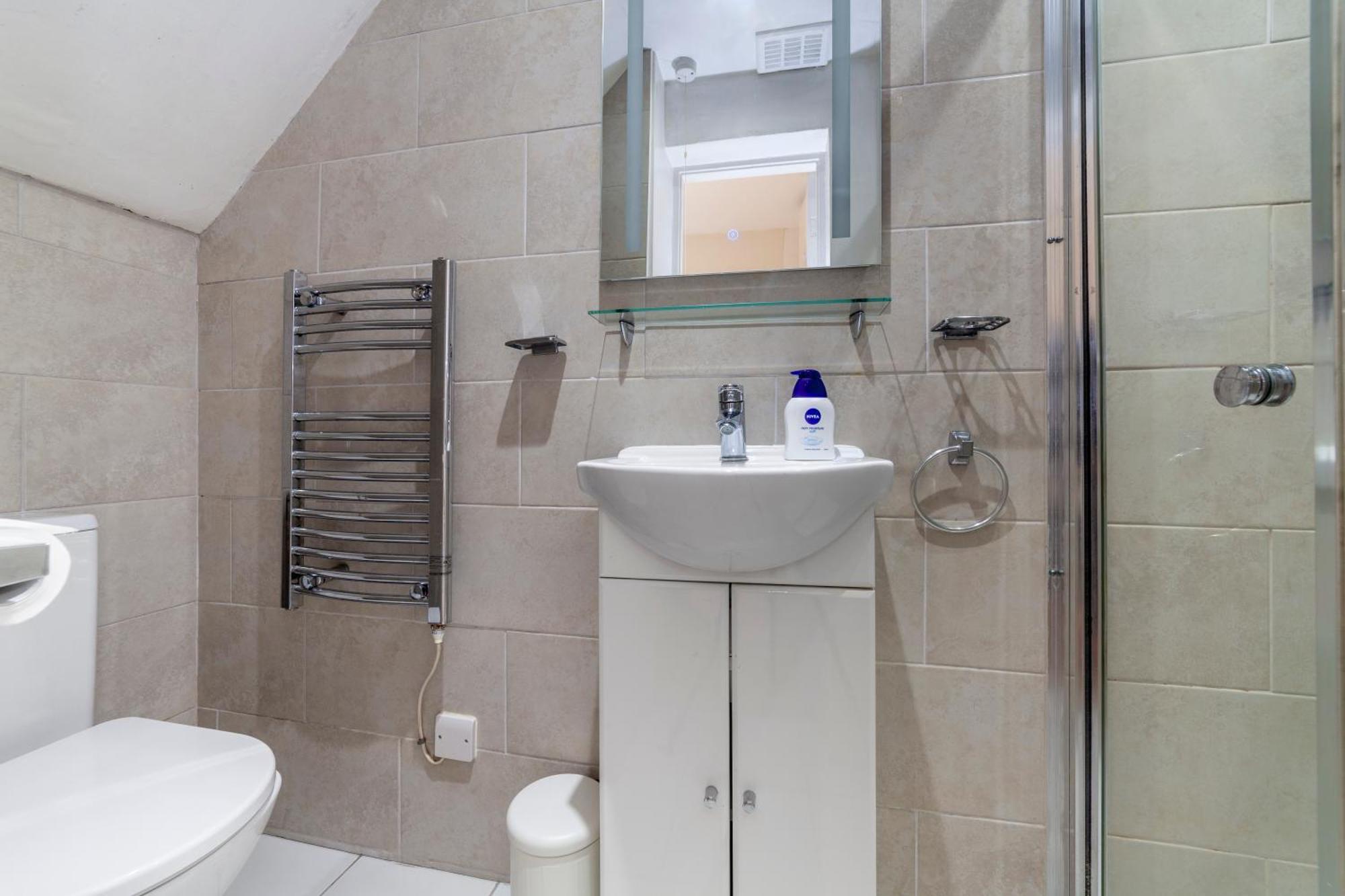 Apartment Lovely Ground Floor 1bdr Flat, Notting Hill London