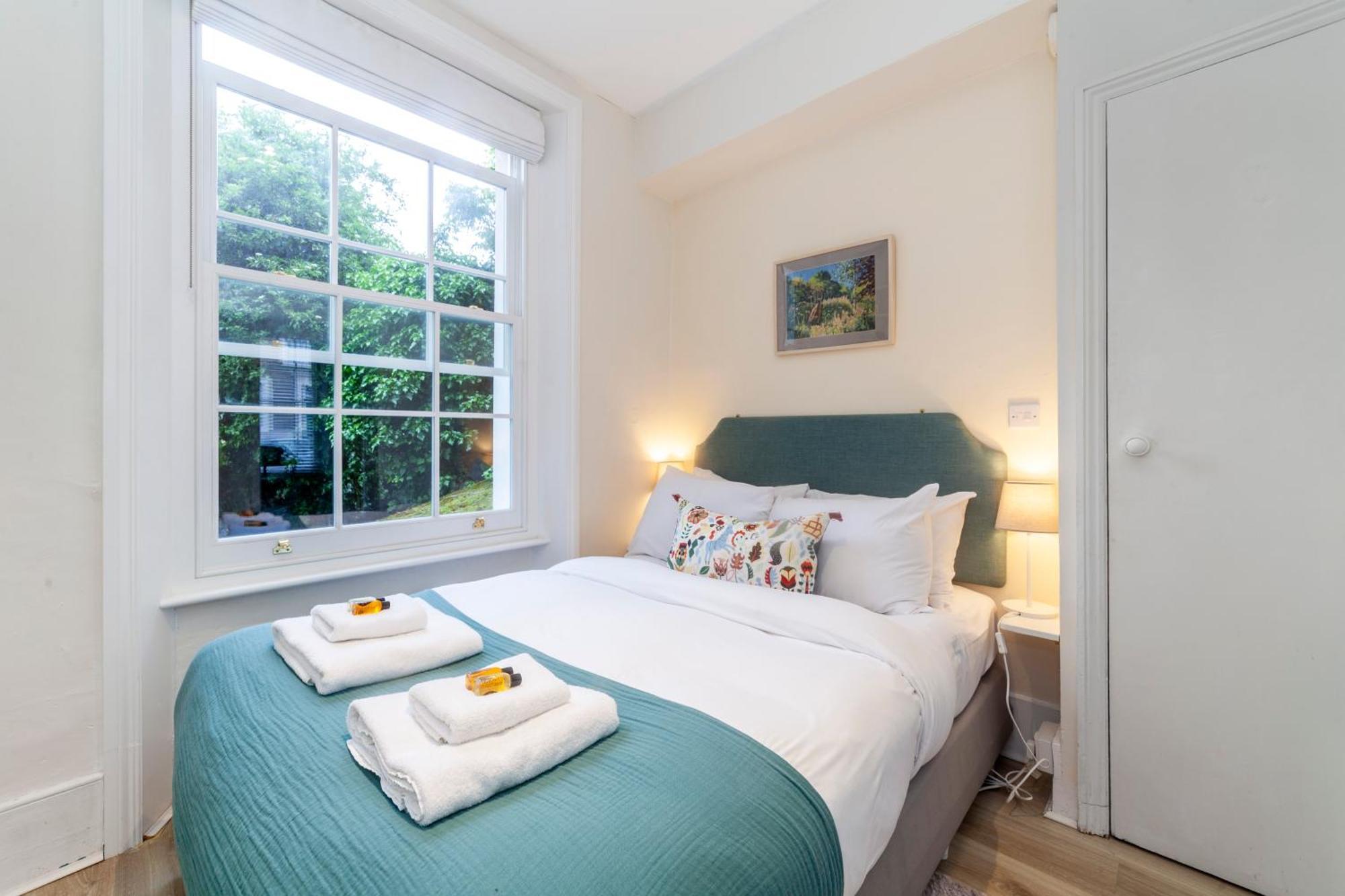 Lovely Ground Floor 1bdr Flat, Notting Hill * London
