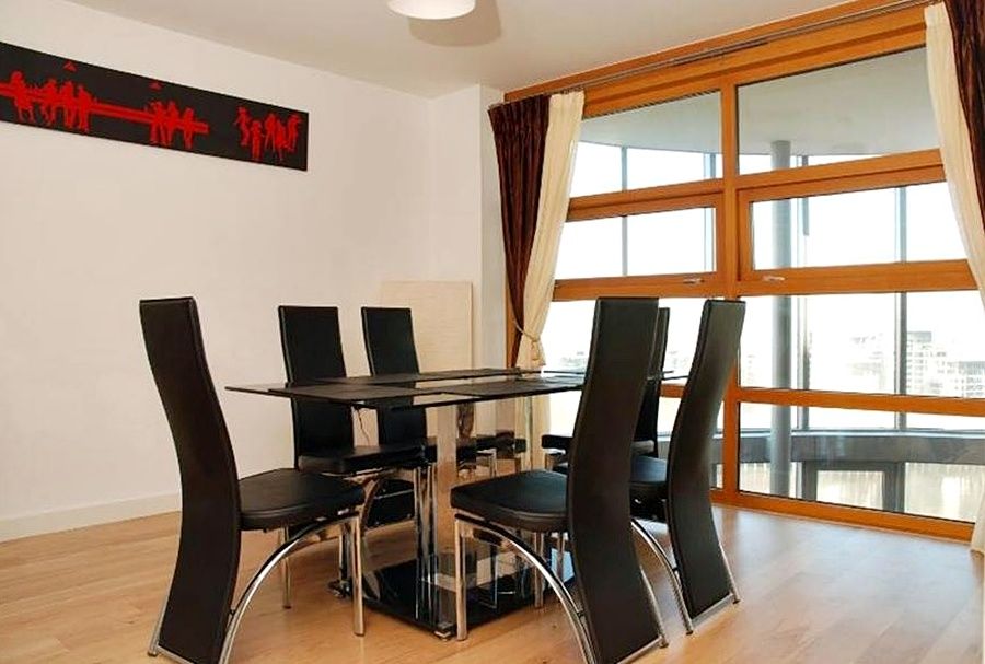 Apartment Falcon Wharf *