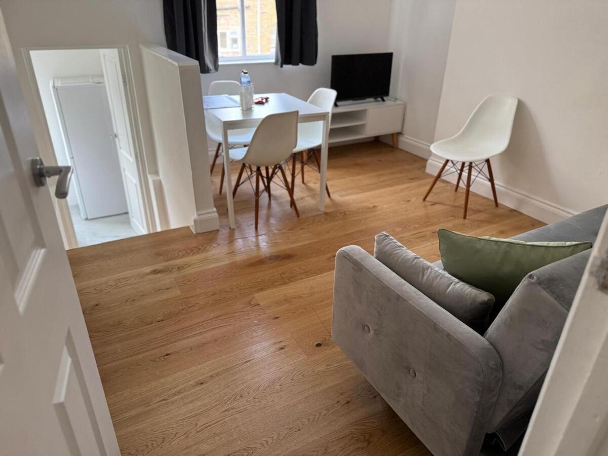 One Bed Flat In Clapham Juction