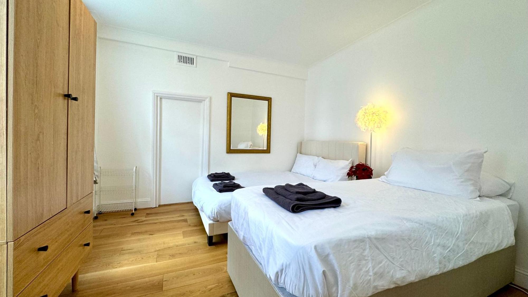 Stylish 2 Bedroom By Ali * London