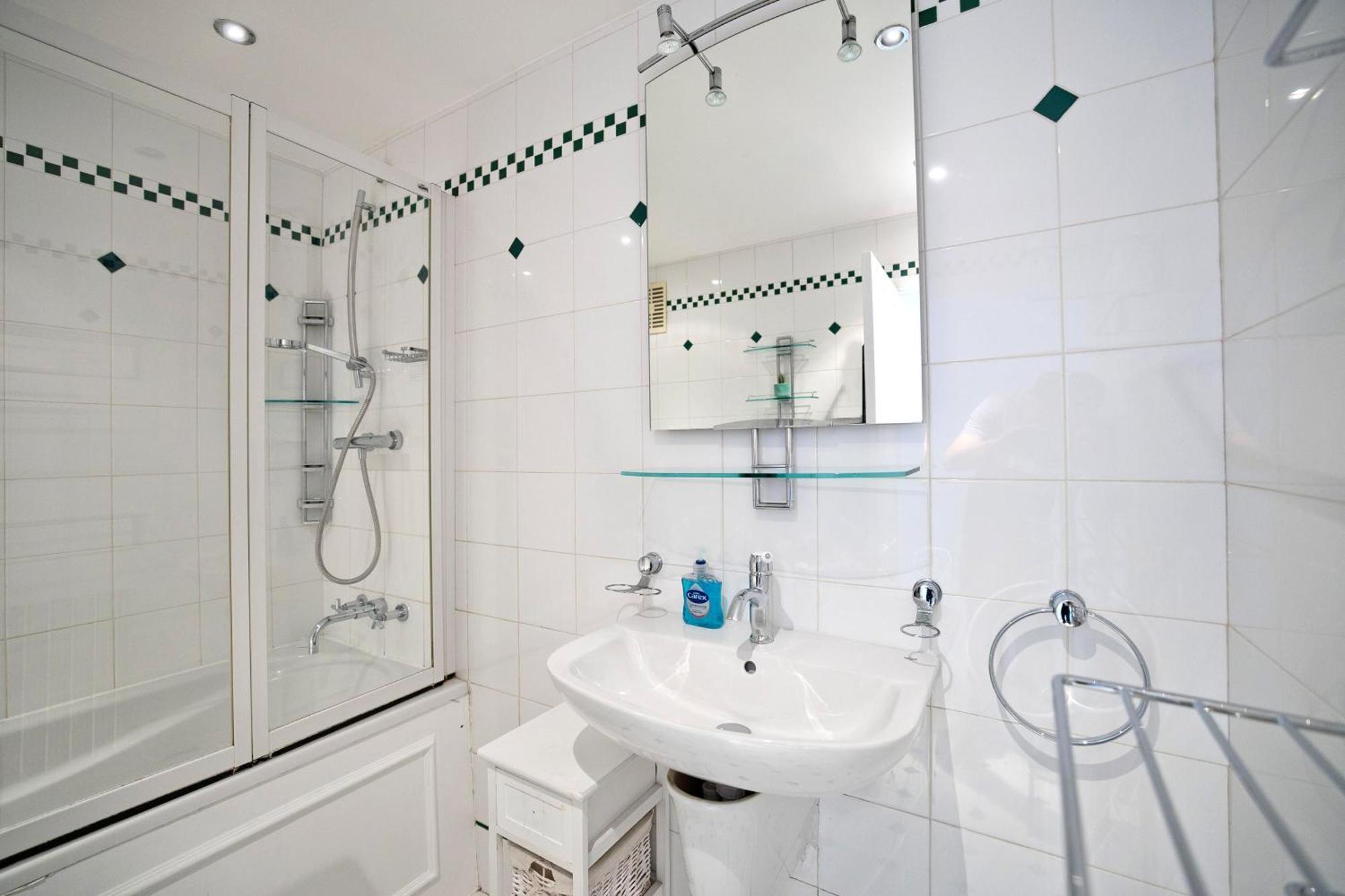 Harley Street Marylebone Stylish 2 Bedroom Apartment London