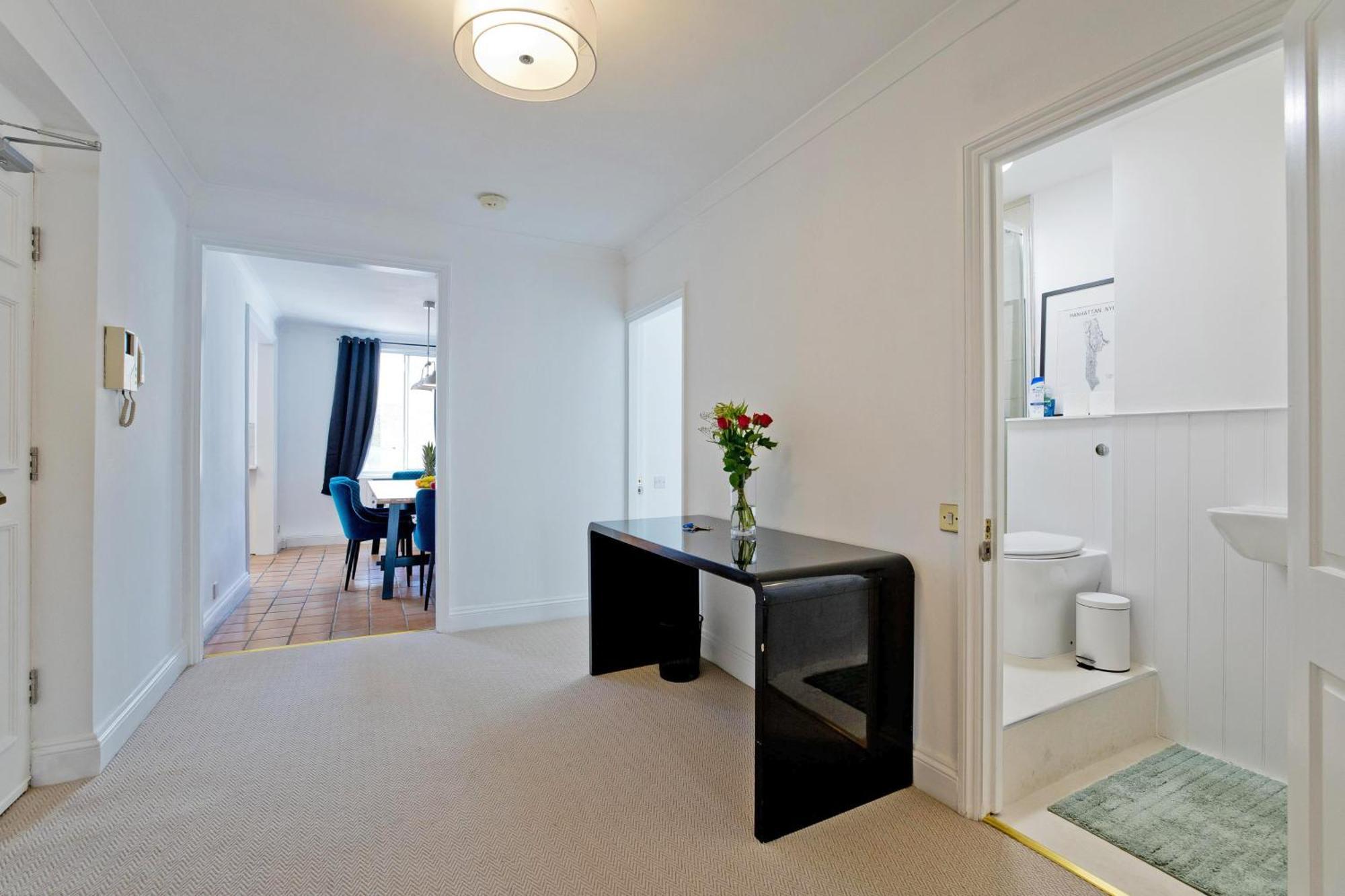 Harley Street Marylebone Stylish 2 Bedroom Apartment London