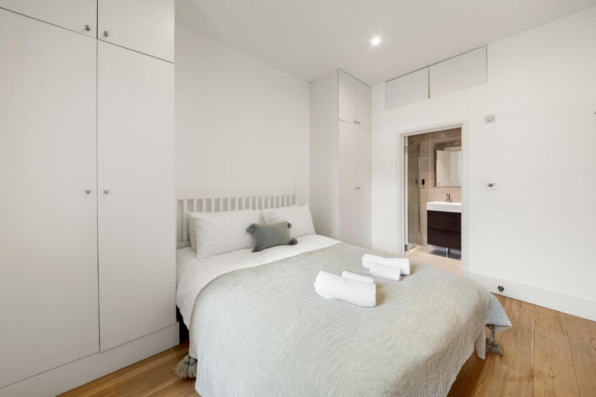 Prime Kensington 2bd, 2bath Close To Harrods London