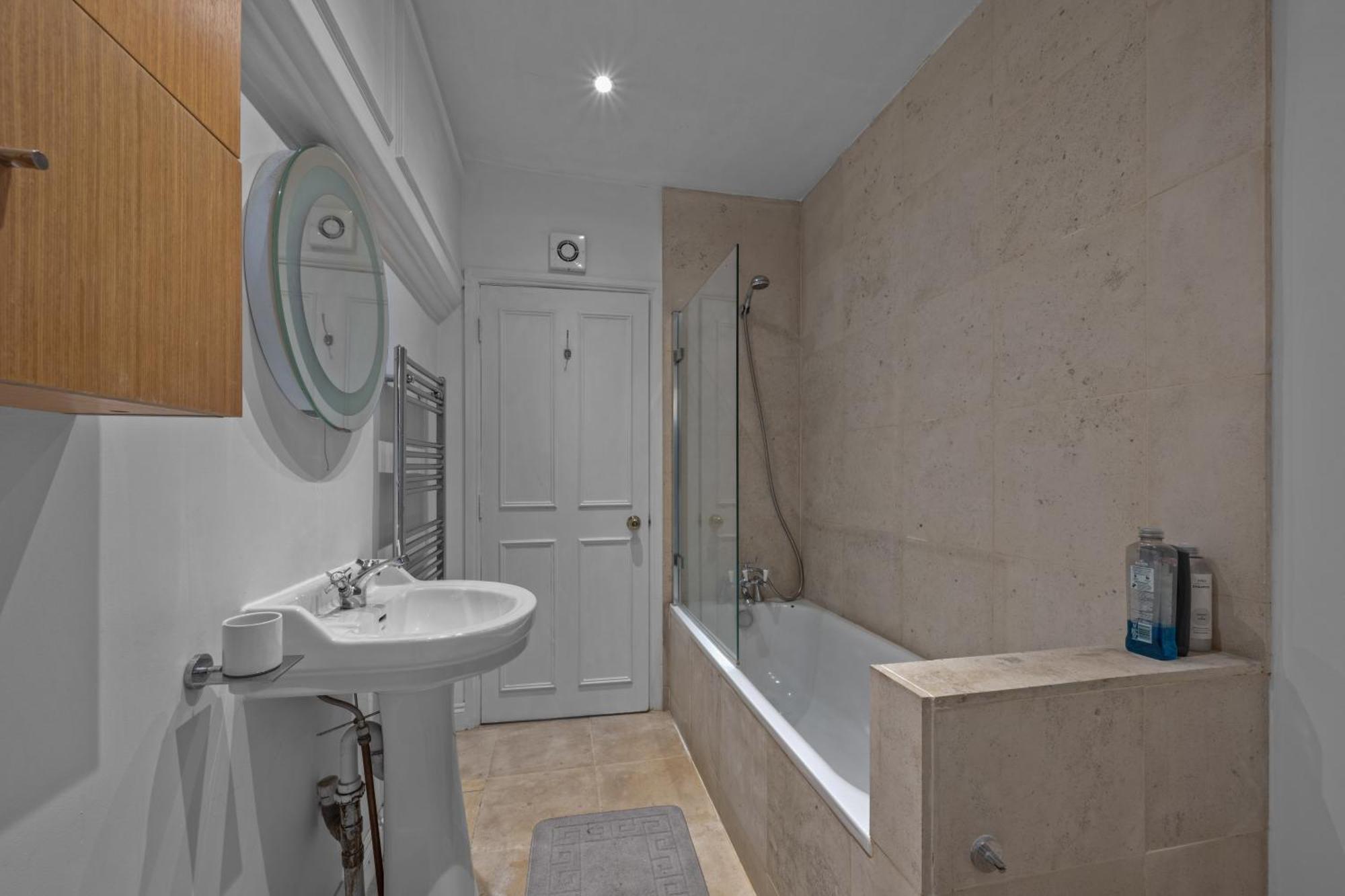 Chelsea 1-bed Flat With Patio Apartamento *