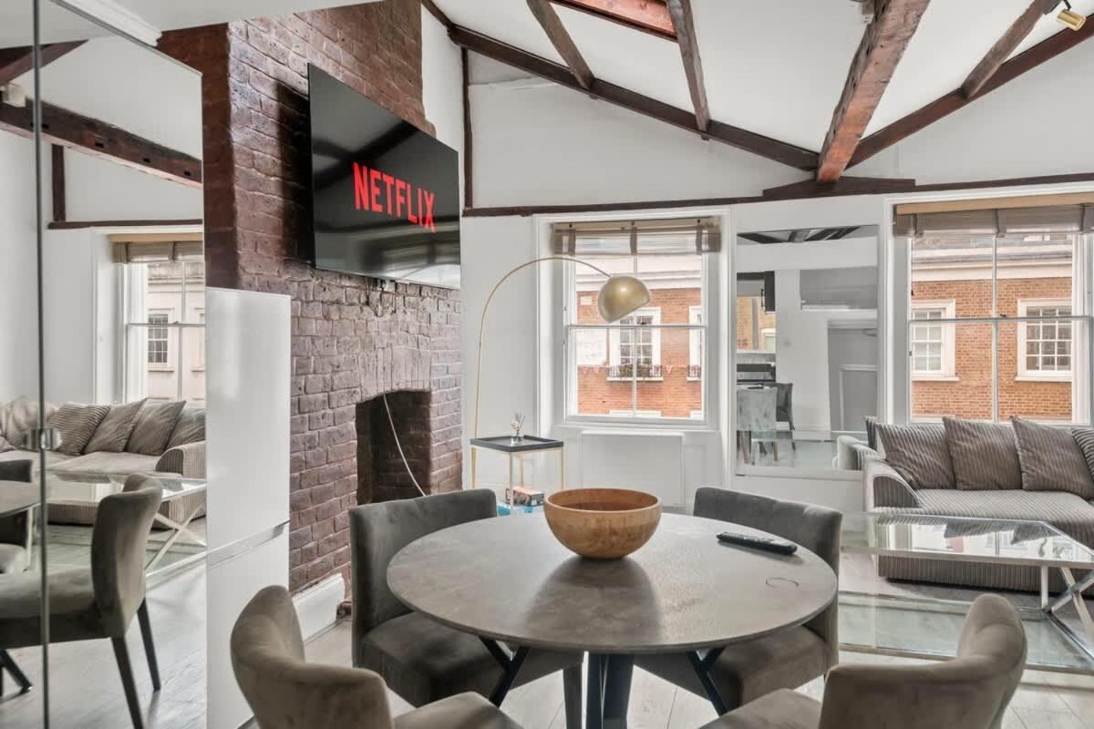 Sg, Duplex Knightsbridge By Harrods